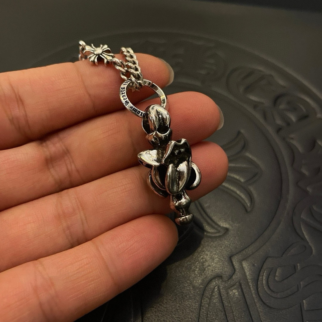 批  新款【专柜品质】Chrome Hearts克罗心 经典复古十字花项链 大舌头吊坠 凹凸造型不同的花