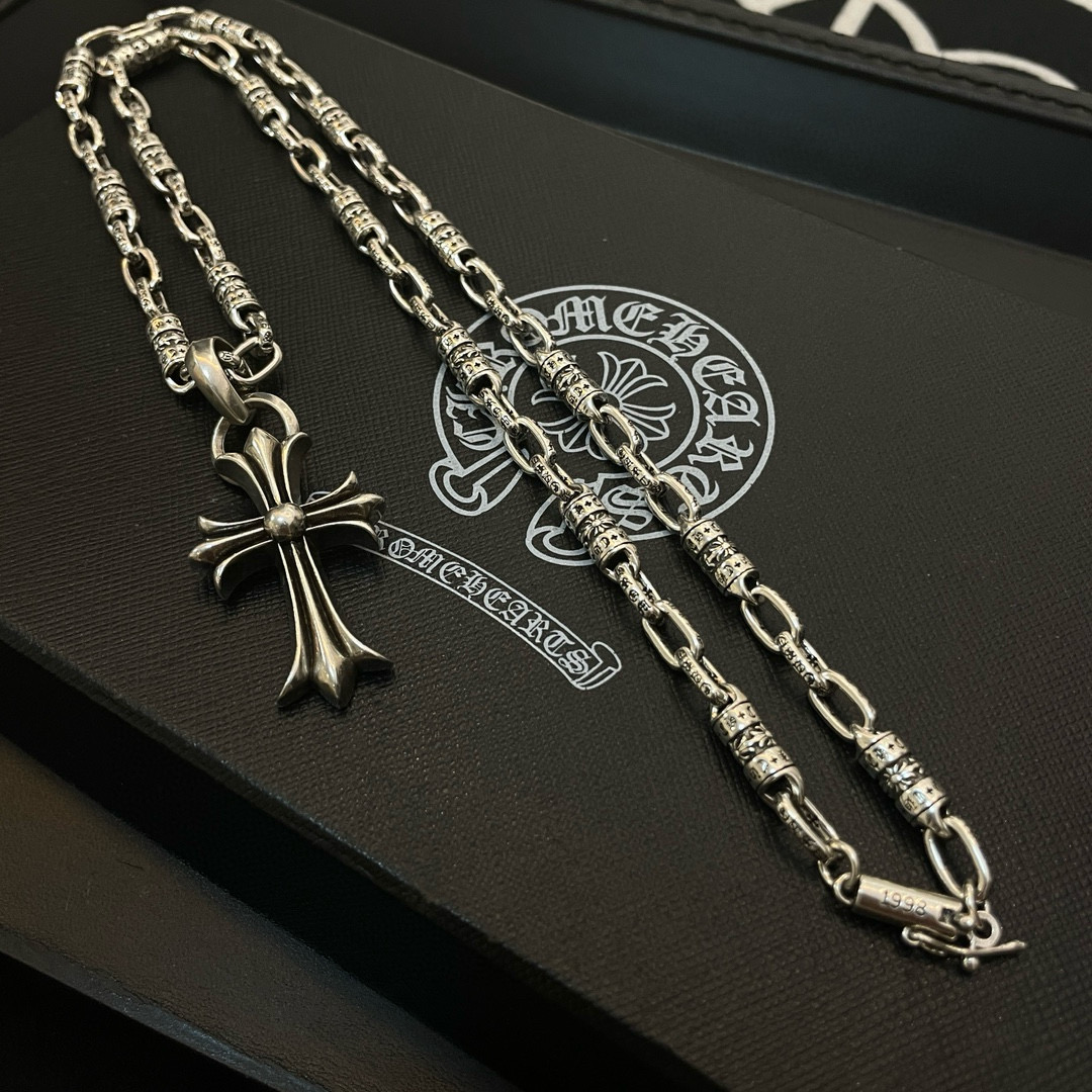 批 抖音/快手/ins/小红书/直播热门 ，新款【专柜品质】Chrome Hearts克罗心经典十字架项