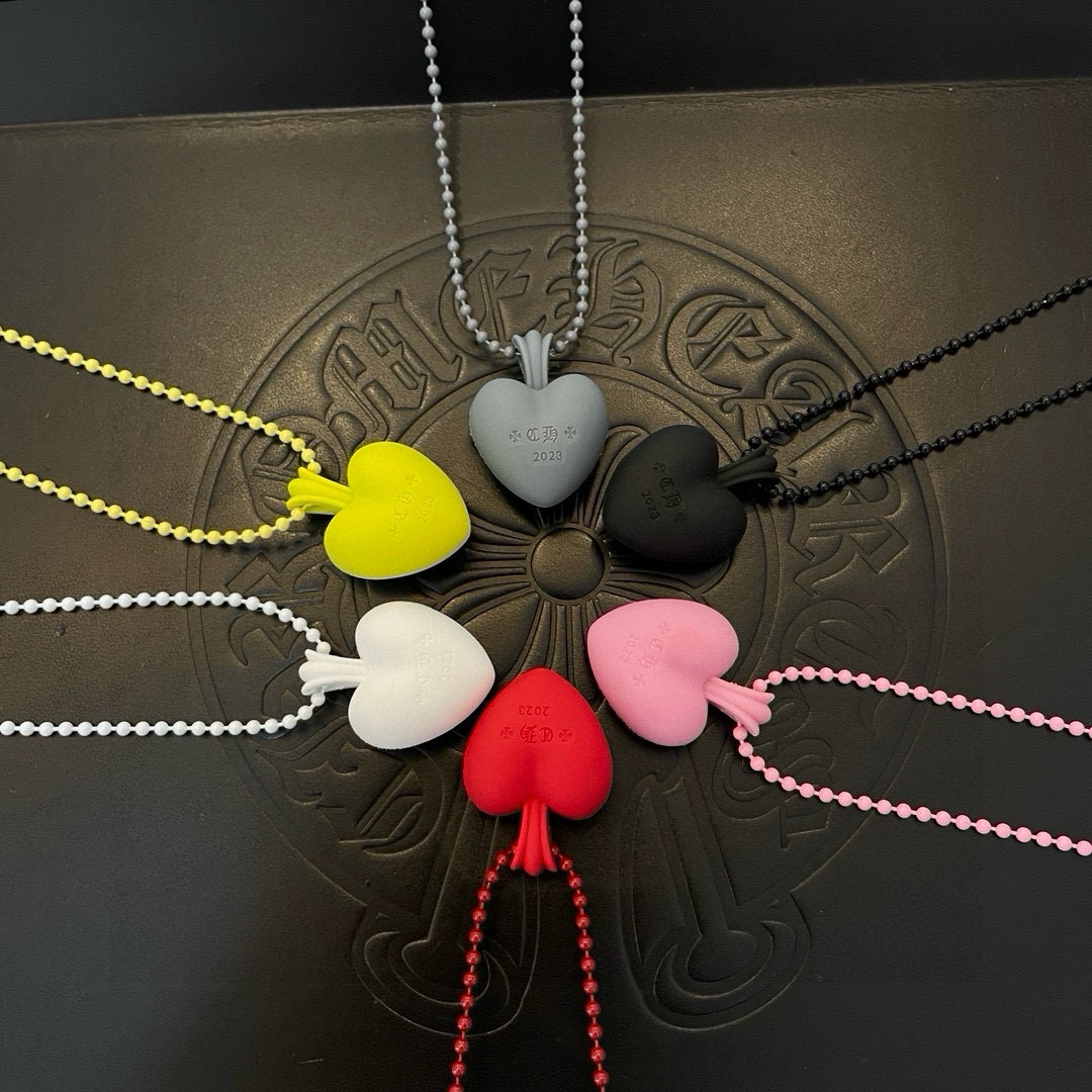  新款Chrome Hearts 克罗心蔓滕心型树脂项链，精致专柜工艺，品质保证，颜色非常俏皮，男女同款