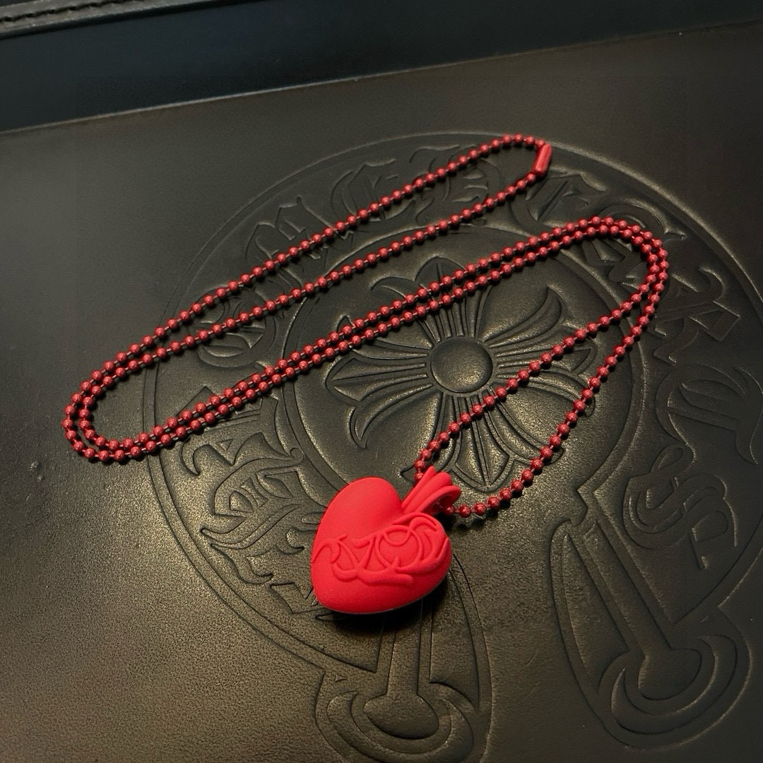  新款Chrome Hearts 克罗心蔓滕心型树脂项链，精致专柜工艺，品质保证，颜色非常俏皮，男女同款