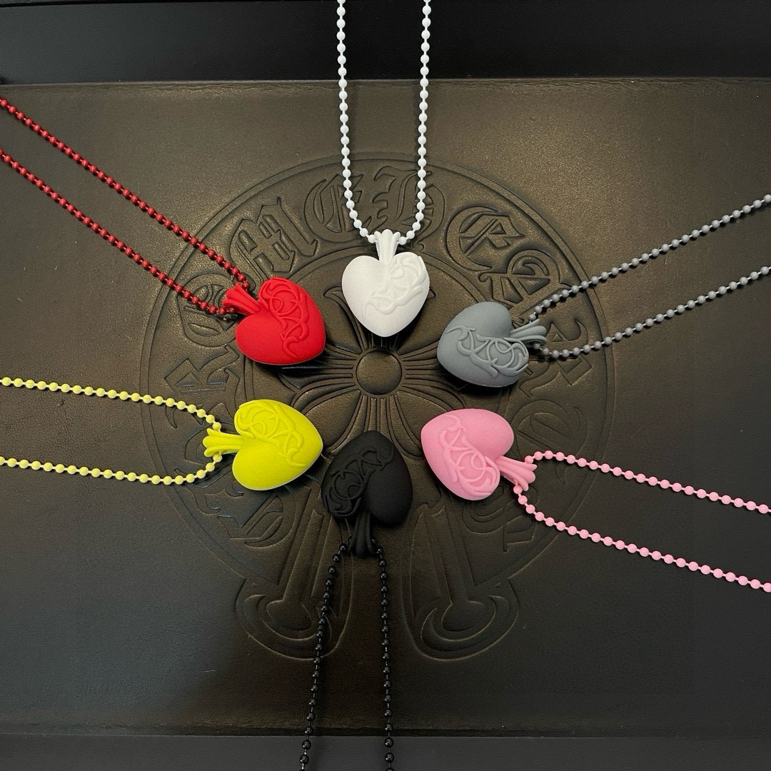  新款Chrome Hearts 克罗心蔓滕心型树脂项链，精致专柜工艺，品质保证，颜色非常俏皮，男女同款