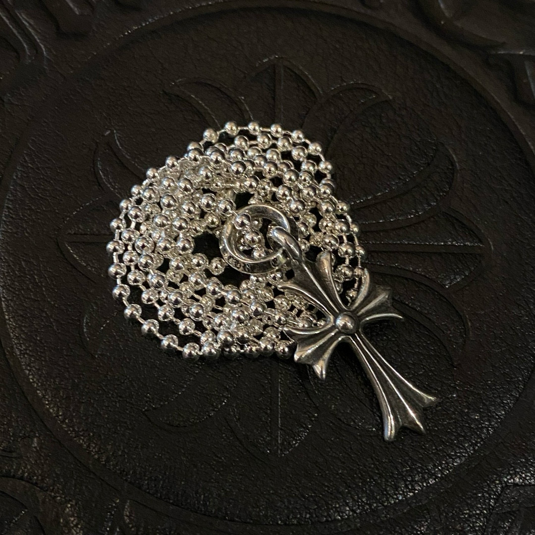 NO:378820,Croxin Letter ring cross - Spot Single ring classic necklace Full of details Differentiate the market version Customized model for mold opening, complete package set, matched with round bead chain* with pearl chains, jewelry boutique, chrome hearts, necklace19860909克罗心 字母环十字架 -现货 单环比较经典的项链 细节满分 区别市面版本 开模定制款 包装整套配齐 配圆珠链*配珍珠链,饰品精品,chrome hearts,necklace,Jewelry