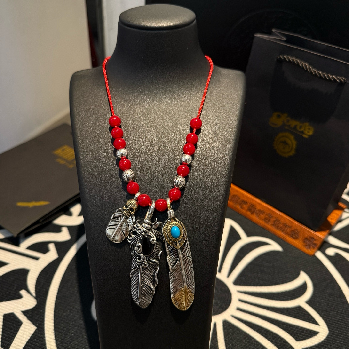 【新品上架】Goro’s高桥吾郎羽毛琉璃绳子项链，顶级版本，认准独家拍摄，主攻高端市场 ，快手/ins/