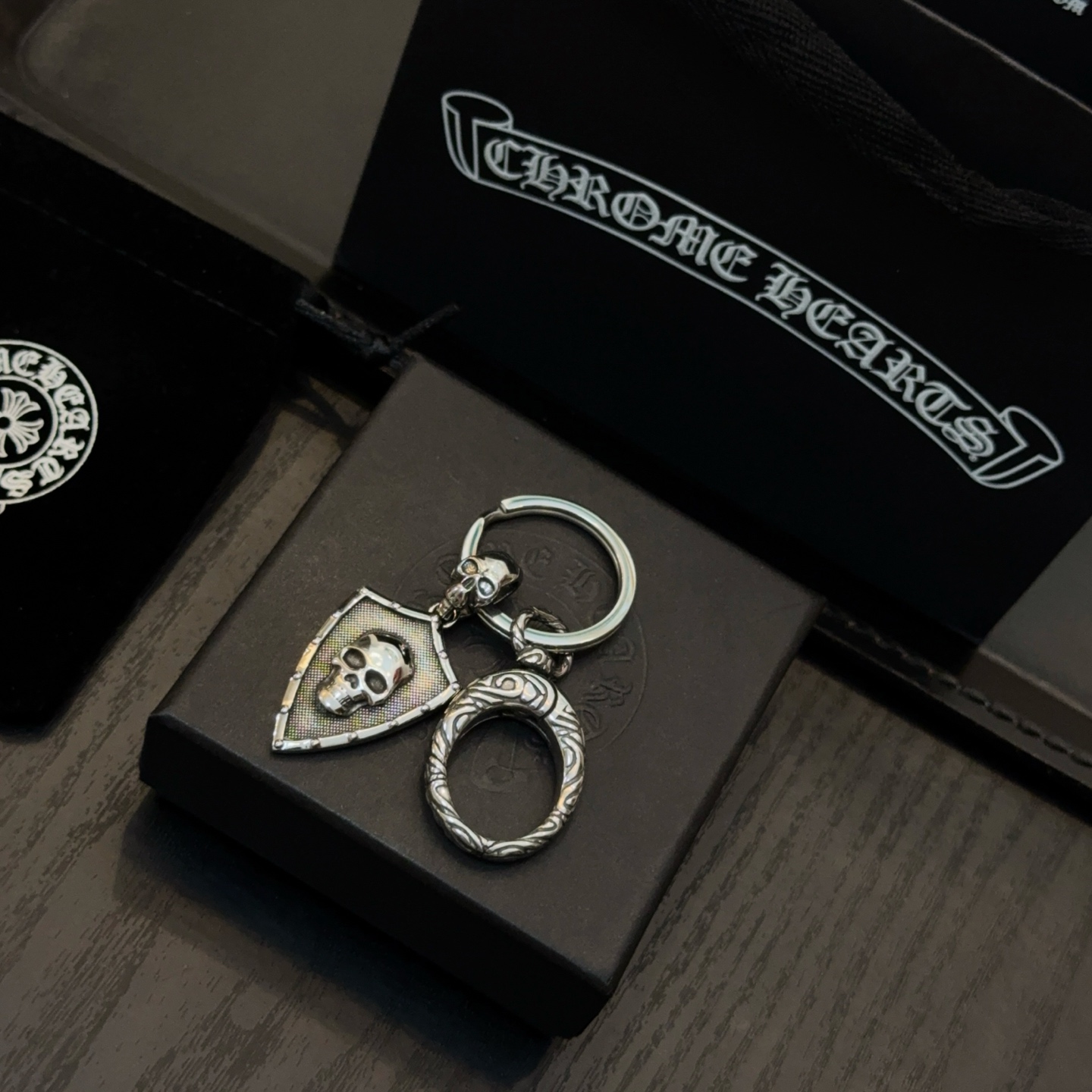 Chrome Hearts ❤️ 克罗心盾牌钥匙扣 大龙虾扣 雕刻工艺 精工品质 纯手工打造 ～正品开模