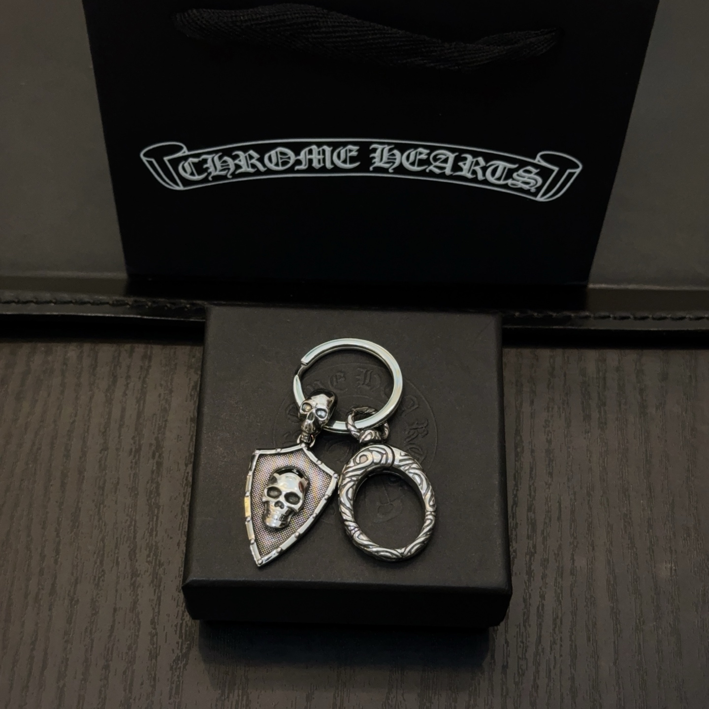 Chrome Hearts ❤️ 克罗心盾牌钥匙扣 大龙虾扣 雕刻工艺 精工品质 纯手工打造 ～正品开模
