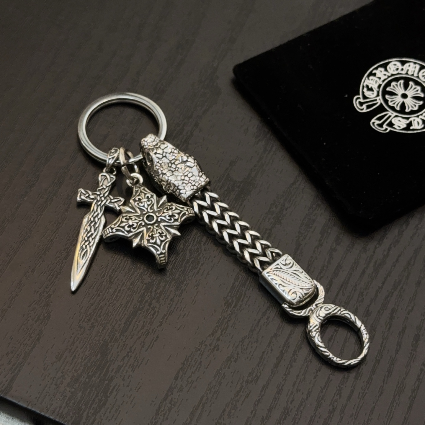 Chrome Hearts ❤️ 克罗心火焰十字架钥匙扣 大龙虾扣 雕刻工艺 精工品质 纯手工打造 ～正