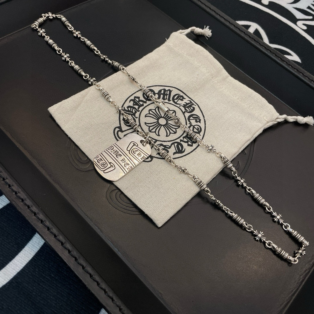 批 新款【专柜品质】Chrome Hearts克罗心 经典复古多元素项链 个性军牌吊坠 凹凸造型不同的花
