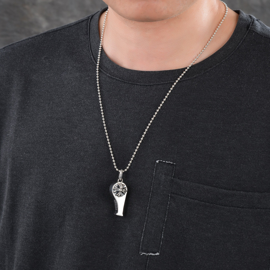 NO:381299,Chrome hearts Crohearts classic version cross whistle, couples, jewelry boutique, chrome hearts, chrome hearts19860909Chrome hearts克罗心潮牌经典版十字架口哨,男女情侣款,饰品精品,chrome hearts,chrome hearts,Jewelry