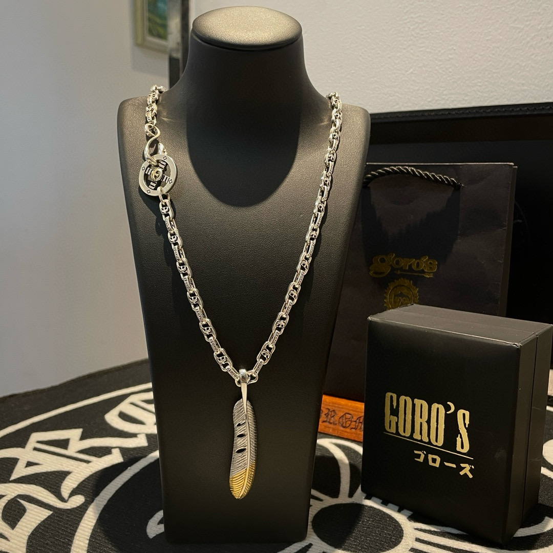 NO:381294,Comment [New Products on Shelves] Goro’s Takahashi Goro Feather Pendant, Takahashi Goro Feather Necklace, Top Version, Accepted Exclusive Shot, Mainly Focused on the High-end Market, Kuaishou/ins/Xiaohongshu Hot Style, absolutely different from the ordinary version!  The details of the picture product are consistent with ZP!  Original production process, precision quality, purely handmade, authentic model opening, fashion essentials, both men and women can wear, same couple style, rock punk silver style, retro elements, trendy and versatile, same style on the official website, fine jewelry, necklace19860909批【新品上架】Goro’s高桥吾郎羽毛吊坠,高桥吾郎飞鸟字母项链,顶级版本,认准独家拍摄,主攻高端市场 ,快手/ins/小红书热门款,绝对区别普通版本！图片产品细节与ZP一致！原版制作工艺 精工品质 纯手工打造 ～正品开模潮流时尚必备 男女均可佩戴 情侣款同款 摇滚朋克泰银风格 复古元素 潮流百搭 官网同款,饰品精品,necklace,Jewelry