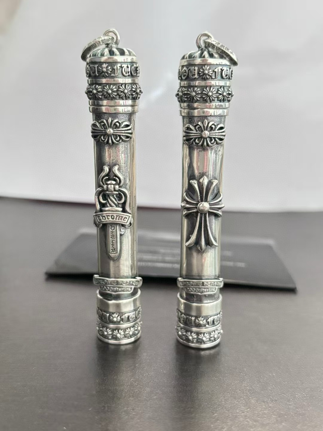 NO:383874,Crosin Cross. Sword cigarette lighter. Personalized and fashionable can be used as a pendant and can be lit with a light blow. Standard easy to carry, fine jewelry, chrome hearts19860909克罗心十字架.宝剑点烟器 个性时尚可当吊坠,轻轻一吹即可点亮 标准携带方便,饰品精品,chrome hearts,Jewelry