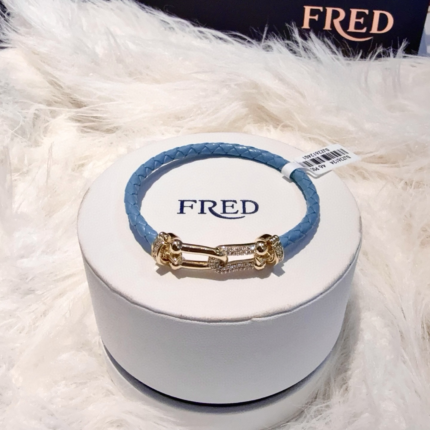 NO:384527,Popular Feredman Diamond Horseshoe Buckle Bracelet, classic and versatile, Internet celebrity expert, a must-have item for fashion, fashionable and exquisite, 11 pairs of customized versions, the difference is that the ordinary version on the market, thickened electroplating 18k process, the effect is very versatile!  !  , jewelry quality, bracelet19860909火爆 费雷德满钻马蹄扣手镯手绳,经典百搭,网红达人 时尚一族备必单品,时尚精致,11对版定制,区别在于市面上普通版本,加厚电镀18k工艺,上手效果非常百搭！！,饰品精品,bracelet,Jewelry