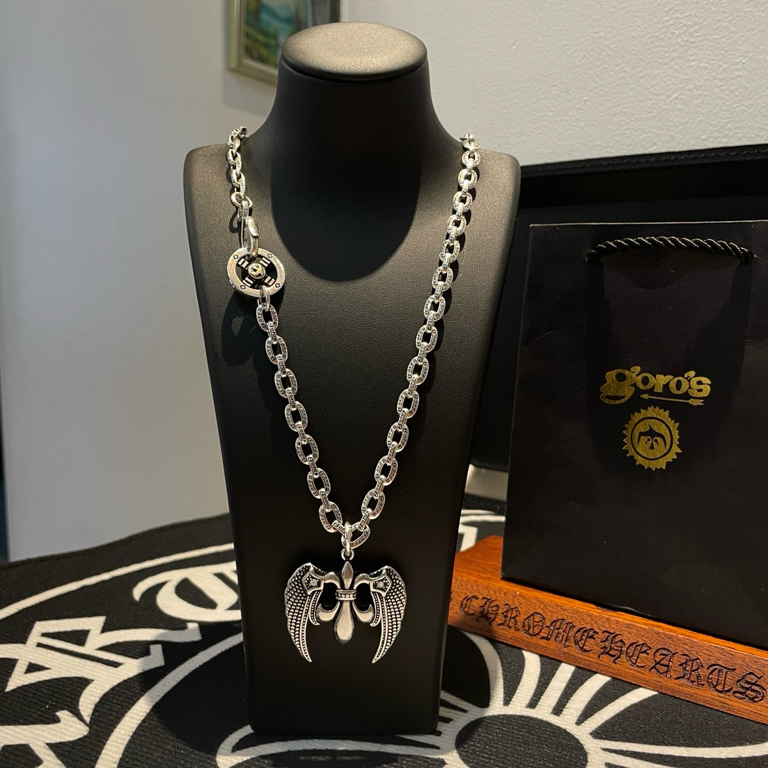 NO:386696,Comment [New Products on Shelves] Goro’s Takahashi Goro Wing Pendant, Takahashi Classic Letter Necklace, Top Version, Accepted Exclusive Shot, Focus on the High-end Market, Kuaishou/ins/Xiaohongshu Hot Model, absolutely different from the ordinary version!  The details of the picture product are consistent with ZP!  Original production process, precision quality, purely handmade, authentic model opening, fashion essentials, both men and women can wear, same couple style, rock punk silver style, retro elements, trendy and versatile, same style on the official website, fine jewelry, necklace19860909批【新品上架】Goro’s高桥吾郎翅膀吊坠,高桥经典字母项链,顶级版本,认准独家拍摄,主攻高端市场 ,快手/ins/小红书热门款,绝对区别普通版本！图片产品细节与ZP一致！原版制作工艺 精工品质 纯手工打造 ～正品开模潮流时尚必备 男女均可佩戴 情侣款同款 摇滚朋克泰银风格 复古元素 潮流百搭 官网同款,饰品精品,necklace,Jewelry