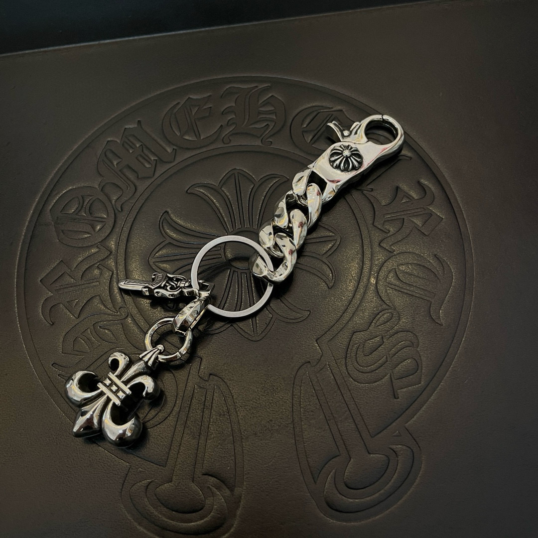 NO:386766,Chrome Hearts Croheart Cross Keychain Lobster Buckle Sword Scout Flower Pendant, Engraving Craftsman Quality Pure Handmade ~ Genuine Model Opening Fashion Essentials for Men and Women Wear Couple Style Rock Punk Tsing Silver Style Retro Elements Trendy and All-match Official Website, Elegant Jewelry, Chrome Hearts, Keychain19860909批 Chrome Hearts  克罗心十字架钥匙扣大龙虾扣 宝剑童军花吊坠,雕刻工艺 精工品质 纯手工打造 ～正品开模潮流时尚必备 男女均可佩戴 情侣款同款 摇滚朋克泰银风格 复古元素 潮流百搭 官网同款,饰品精品,chrome hearts,chrome hearts,keychain,Jewelry