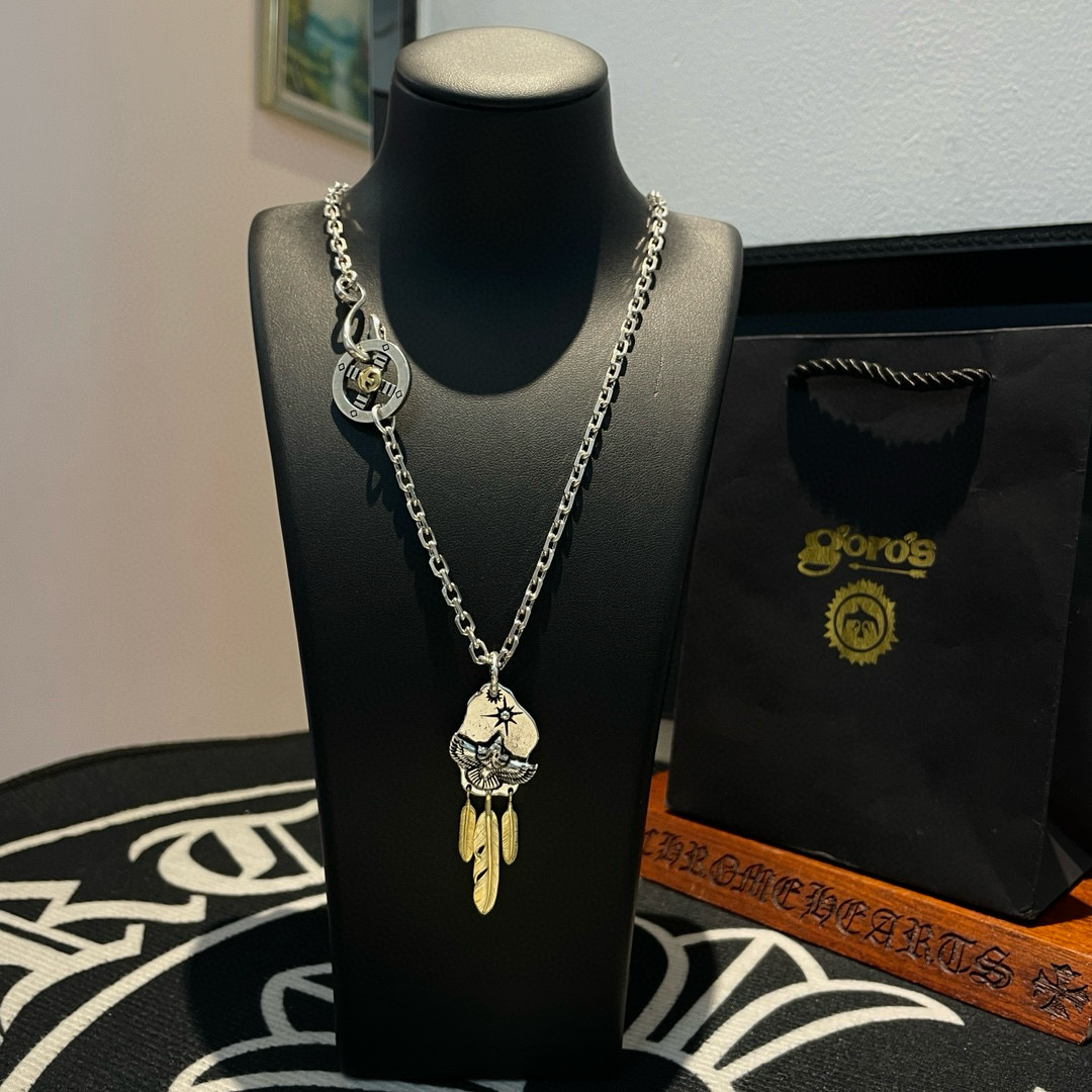 NO:533457,[New Products are on the Shelves] Goro Takahashi Goro Eagle Feather Necklace Top Version, Accepted Exclusive Shooting, Focus on the High-end Market, Absolutely Different from the Ordinary Version!  The details of the picture product are consistent with ZP!  Original production process, precision quality, purely handmade, authentic model opening, fashion essentials, both men and women can wear, same couple style, rock punk silver style, retro elements, trendy and versatile, same style on the official website, fine jewelry, necklace19860909【新品上架】Goro’s高桥吾郎老鹰羽毛项链 顶级版本 认准独家拍摄 主攻高端市场 绝对区别普通版本！图片产品细节与ZP一致！原版制作工艺 精工品质 纯手工打造 ～正品开模潮流时尚必备 男女均可佩戴 情侣款同款 摇滚朋克泰银风格 复古元素 潮流百搭 官网同款,饰品精品,necklace,Jewelry