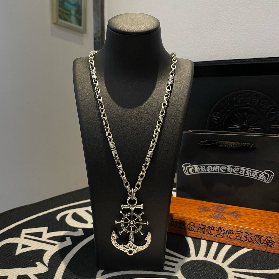 NO:557433,Batch Douyin / Kuaishou / ins / Xiaohongshu / live broadcast popular, new [counter quality] Chrome Hearts Chrome Hearts cross necklace, personalized pendant, different concave and convex shapes, pattern design style, showing a difference. The Scout flower is the symbol of Chrome Hearts, so it is more durable. Authentic Chrome Hearts Chrome Hearts is different from the ordinary light version in the market. Match the standard quality. Look at the printing details. The degree of retro gray oxidation. Seiko version!  !  !  Purely handmade ~ Authentic open mold fashion essentials. Can be worn by both men and women. Same style for couples. Official website original. Rock punk Thai silver style. Retro elements. Trendy and versatile!  , jewelry boutique, chrome hearts, chrome hearts, necklace19860909批 抖音/快手/ins/小红书/直播热门 ,新款【专柜品质】Chrome Hearts克罗心十字架项链 ,个性吊坠,凹凸造型不同的花纹设计风格 呈现出与众不同 童军花是克罗心的志 所以更经久不衰 正品打版Chrome Hearts克罗心 区别市场普通轻版 对版对标品质 看字印细节 复古做旧灰氧程度.精工版本！！！ 纯手工打造 ～正品开模潮流时尚必备 男女均可佩戴 情侣同款 官网原版 摇滚朋克泰银风格 复古元素 潮流百搭！,饰品精品,chrome hearts,chrome hearts,necklace,Jewelry