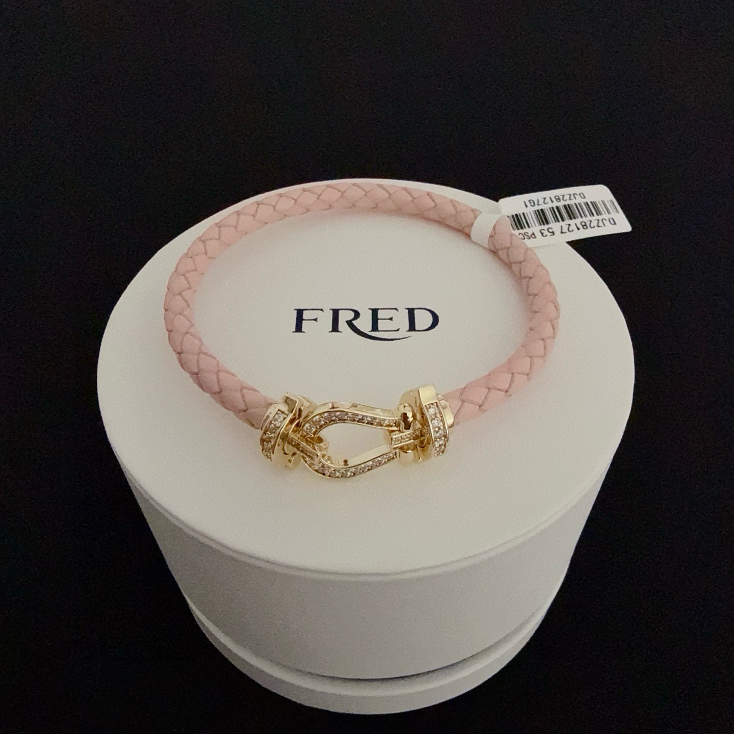 NO:556853,Popular Frederic full-diamond horseshoe buckle/bracelet, classic and versatile, a must-have item for fashionistas, fashionable and exquisite, 11 pairs of customized versions, thickened 18k electroplating process, different from the ordinary version on the market, the effect is very versatile!  !  , jewelry boutique, bracelet19860909火爆 费雷德满钻镶钻马蹄扣／手链,经典百搭,网红达人 时尚一族备必单品,时尚精致,11对版定制,加厚电镀18k工艺,区别市面上普通版本上手效果非常百搭！！,饰品精品,bracelet,Jewelry