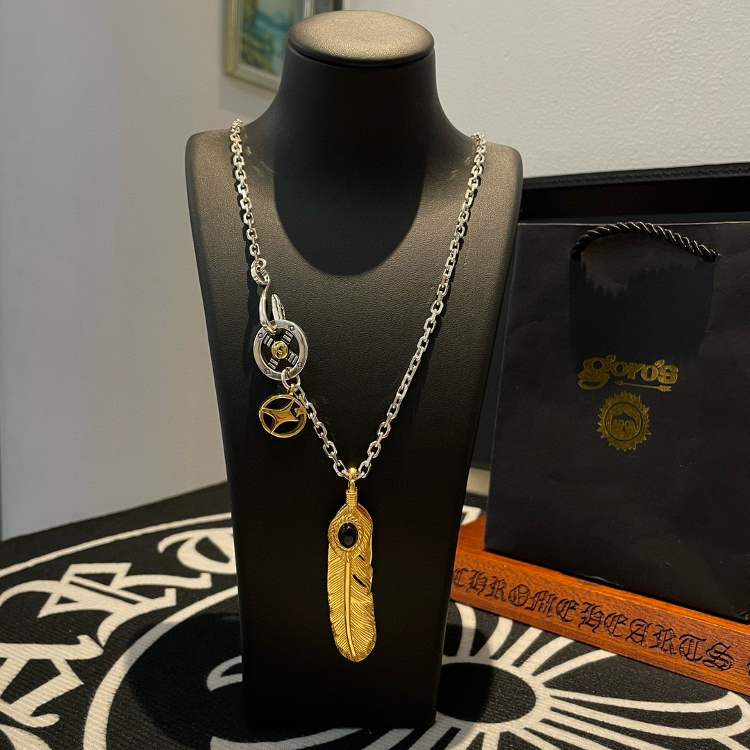 NO:556633,Batch of [new products on the shelves] Goro’s Goro Takahashi golden feather pendant, Takahashi classic necklace, top version, exclusive shooting, focusing on the high-end market, popular model in Kuaishou/ins/Xiaohongshu, absolutely different from the ordinary version!  The product details in the pictures are consistent with ZP!  Original production process, exquisite quality, purely handmade ~ Authentic mold opening, trendy and fashionable must-have, can be worn by both men and women, same style for couples, rock punk Thai silver style, retro elements, trendy and versatile, same style as the official website, fine jewelry, necklace19860909批【新品上架】Goro’s高桥吾郎金色羽毛吊坠,高桥经典项链,顶级版本,认准独家拍摄,主攻高端市场 ,快手/ins/小红书热门款,绝对区别普通版本！图片产品细节与ZP一致！原版制作工艺 精工品质 纯手工打造 ～正品开模潮流时尚必备 男女均可佩戴 情侣款同款 摇滚朋克泰银风格 复古元素 潮流百搭 官网同款,饰品精品,necklace,Jewelry