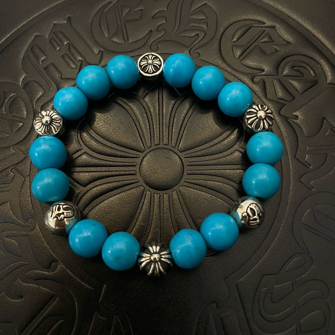 NO:556711,Batch of new [counter quality] Chrome Hearts classic retro multi-element bracelet, popular on Kuaishou/ins/Xiaohongshu, the different concave and convex shapes of the pattern design style are unique. The cross scout flower is the symbol of Chrome Hearts, so it is more durable. Genuine pattern-printing Chrome Hearts distinguishes the ordinary light version in the market. Match the version and standard quality. Look at the printing details. The degree of retro gray oxidation. Seiko version!  , jewelry boutique, chrome hearts, chrome hearts, bracelet19860909批 新款【专柜品质】Chrome Hearts克罗心 经典复古多元素手串手链 ,快手/ins/小红书热门,凹凸造型不同的花纹设计风格呈现出与众不同 十字架童军花是克罗心的标志 所以更经久不衰 正品打版Chrome Hearts克罗心 区别市场普通轻版 对版对标品质 看字印细节 复古做旧灰氧程度.精工版本！,饰品精品,chrome hearts,chrome hearts,bracelet,Jewelry