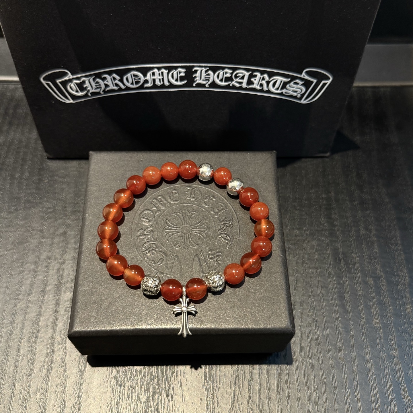 NO:556195,New [counter quality] Chrome Hearts classic retro multi-element bracelet, popular on Kuaishou/ins/Xiaohongshu, the different concave and convex shapes of the pattern design style are distinctive. The cross scout flower is the symbol of Chrome Hearts, so it is more durable. Genuine type-printed Chrome Hearts distinguishes the ordinary light version in the market. Match the version and standard quality. Look at the printing details. The degree of retro gray oxidation. Seiko version!  , jewelry boutique, chrome hearts, chrome hearts, bracelet19860909新款【专柜品质】Chrome Hearts克罗心经典复古多元素手串手链 ,快手/ins/小红书热门,凹凸造型不同的花纹设计风格呈现出与众不同 十字架童军花是克罗心的标志 所以更经久不衰 正品打版Chrome Hearts克罗心 区别市场普通轻版 对版对标品质 看字印细节 复古做旧灰氧程度.精工版本！,饰品精品,chrome hearts,chrome hearts,bracelet,Jewelry