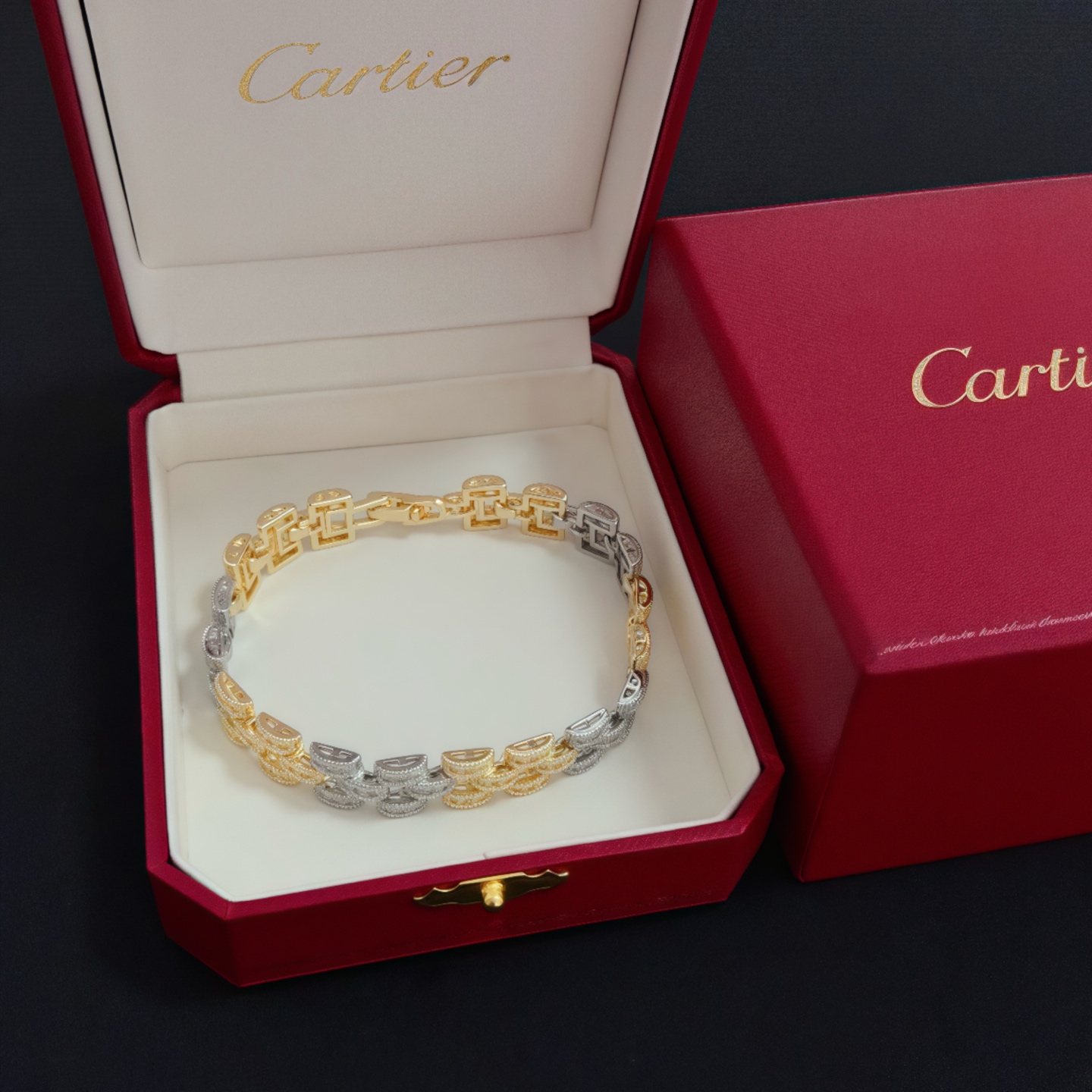 NO:558616,Cartier diamond-encrusted bracelet, high-end customized version, diamond-encrusted craftsmanship, V-gold material, classic and fashionable style, reconstructing the aesthetics of love with sharp lines!  Breaking the rules, the diamond-encrusted design actually achieves the ceiling of high-end sense - no need for flashy accumulation, love should be as pure as ever. Cartier is loved by many celebrities and Internet celebrities. The Leopard series bracelet is absolutely an eternal classic, and it is not limited to men and women, and there is no age limit!  Wear it and you will be the center of attention!  , jewelry boutique,cartier,bracelet,bracelet19860909卡地亚镶钻手链 高端定制版本 镶嵌钻工艺 V金材质 经典而时尚风格 用凌厉线条重构爱情美学！打破常规,镶嵌钻设计反而成就高级感天花板——无需浮华堆砌,爱本应纯粹如初 卡地亚受众多明星网红的爱戴 豹子系列手镯 绝对是永恒经典 而且男女不限 年龄不限 ！戴上它你就是焦点！,饰品精品,cartier,bracelet,bracelet,Jewelry