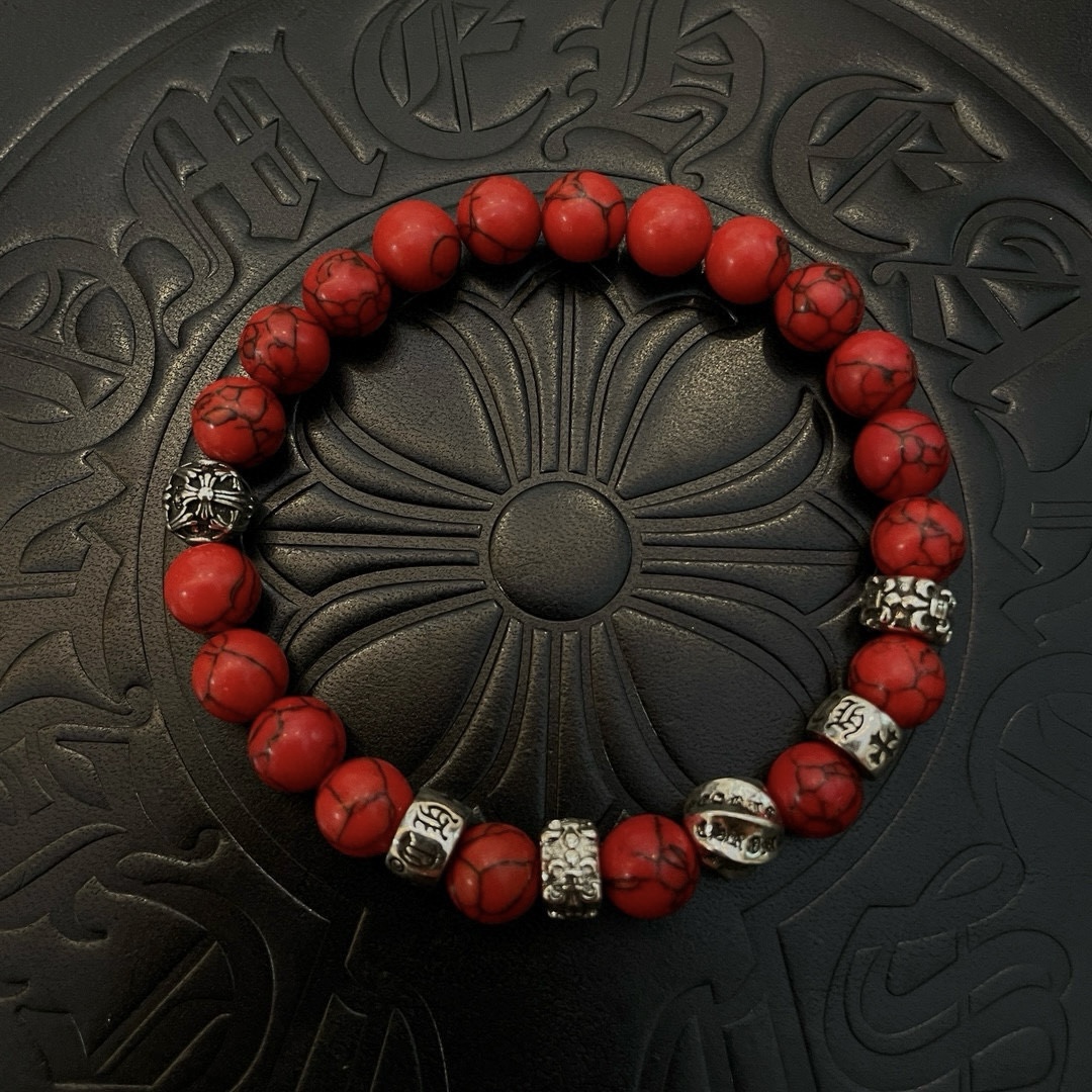 NO:581928,Batch of new [counter quality] Chrome Hearts classic retro multi-element red turquoise bracelet, popular on Kuaishou/ins/Xiaohongshu, different concave and convex shapes of the pattern design style are unique. The cross scout flower is the symbol of Chrome Hearts, so it is more durable. Genuine type-printing Chrome Hearts distinguishes the ordinary light version in the market. Match the version and standard quality. Look at the printing details. The degree of retro gray oxidation. Seiko version!  , jewelry boutique, chrome hearts, chrome hearts, bracelet19860909批 新款【专柜品质】Chrome Hearts克罗心 经典复古多元素红松石手串手链 ,快手/ins/小红书热门,凹凸造型不同的花纹设计风格呈现出与众不同 十字架童军花是克罗心的标志 所以更经久不衰 正品打版Chrome Hearts克罗心 区别市场普通轻版 对版对标品质 看字印细节 复古做旧灰氧程度.精工版本！,饰品精品,chrome hearts,chrome hearts,bracelet,Jewelry