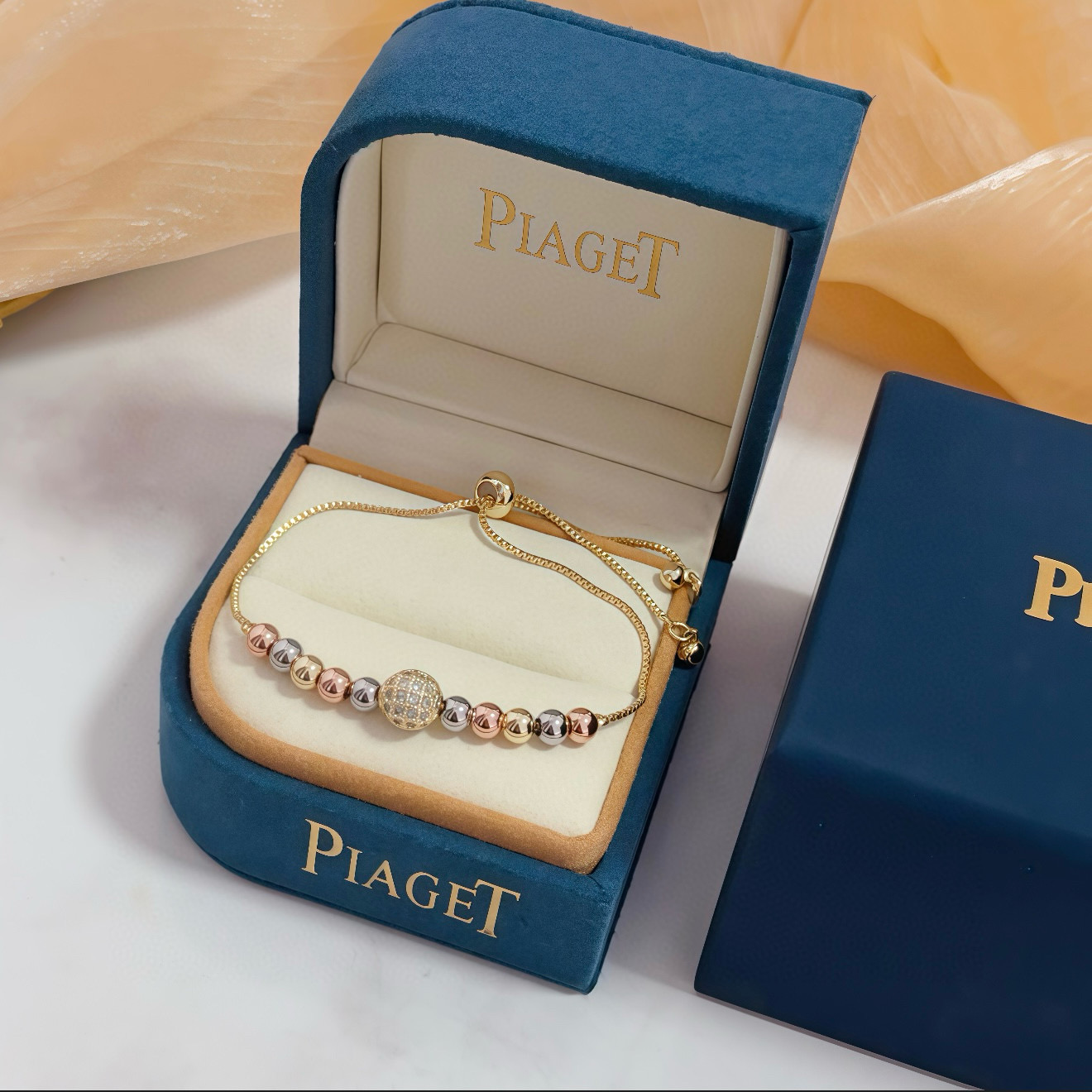 Piaget Smycken Piaget V — photo 2