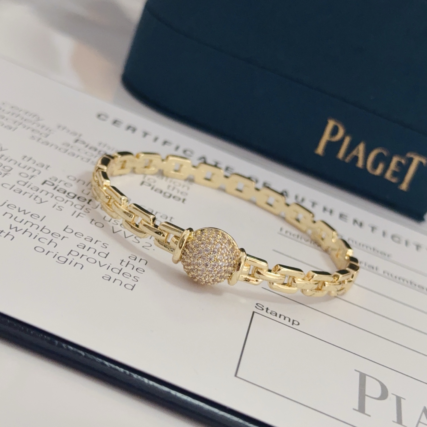 Piaget Jewelry Piaget ，V ， 。 ， ， ， 。 ~ ， 。