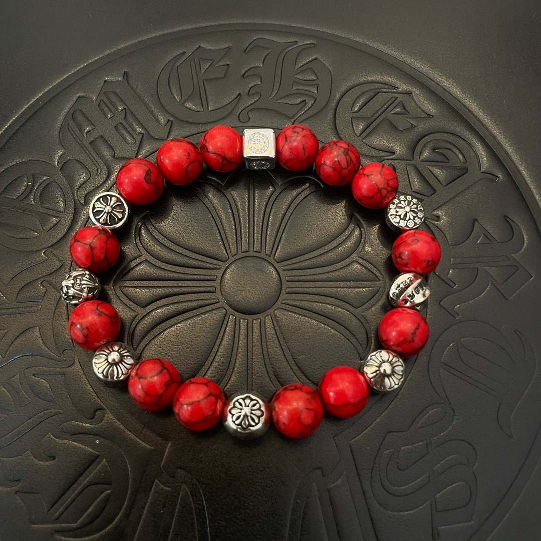 NO:589185,Batch of new [counter quality] Chrome Hearts Classic retro multi-red turquoise bracelet, a hot model from Xiaohongshu, different concave and convex shapes, pattern design style is unique. The cross scout flower is the symbol of Chrome Hearts, so it is more durable. Genuine pattern-printing Chrome Hearts distinguishes the ordinary light version in the market. Match the version and standard quality. Look at the printing details. The degree of retro gray oxidation. Seiko version!  , jewelry boutique, chrome hearts, chrome hearts, bracelet19860909批 新款【专柜品质】Chrome Hearts克罗心 经典复古多元红松石手链 ,小红书热款,凹凸造型不同的花纹设计风格呈现出与众不同 十字架童军花是克罗心的标志 所以更经久不衰 正品打版Chrome Hearts克罗心 区别市场普通轻版 对版对标品质 看字印细节 复古做旧灰氧程度.精工版本！,饰品精品,chrome hearts,chrome hearts,bracelet,Jewelry