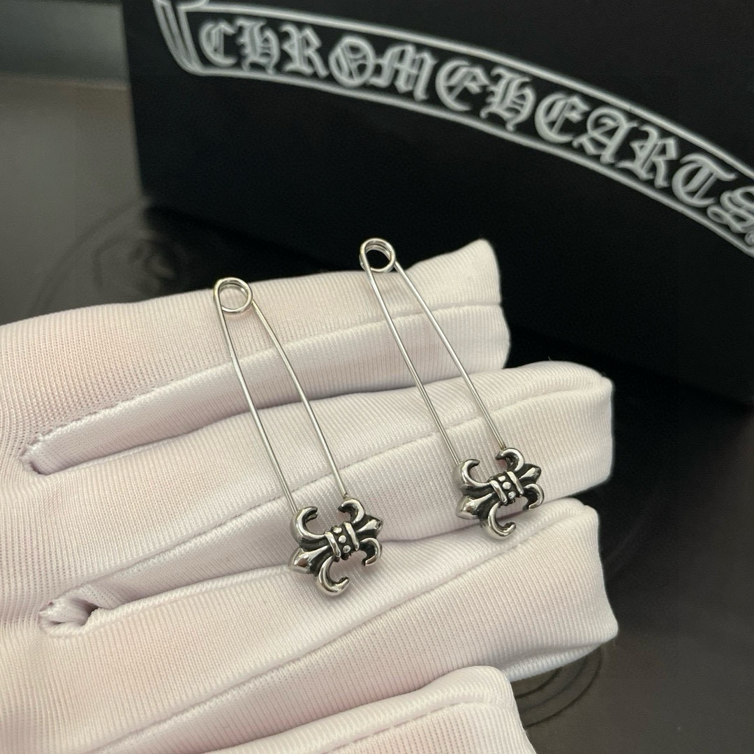 NO:589260,chrome heart—Chrome heart pin earrings, Scout flower earrings, handmade one to one, antique silver style, original counter version!  , jewelry boutique, chrome hearts, chrome hearts, earrings19860909chrome heart—克罗心别针耳钉,童军花耳环,手工一比一制作 古银风格 专柜原版！,饰品精品,chrome hearts,chrome hearts,earrings,Jewelry