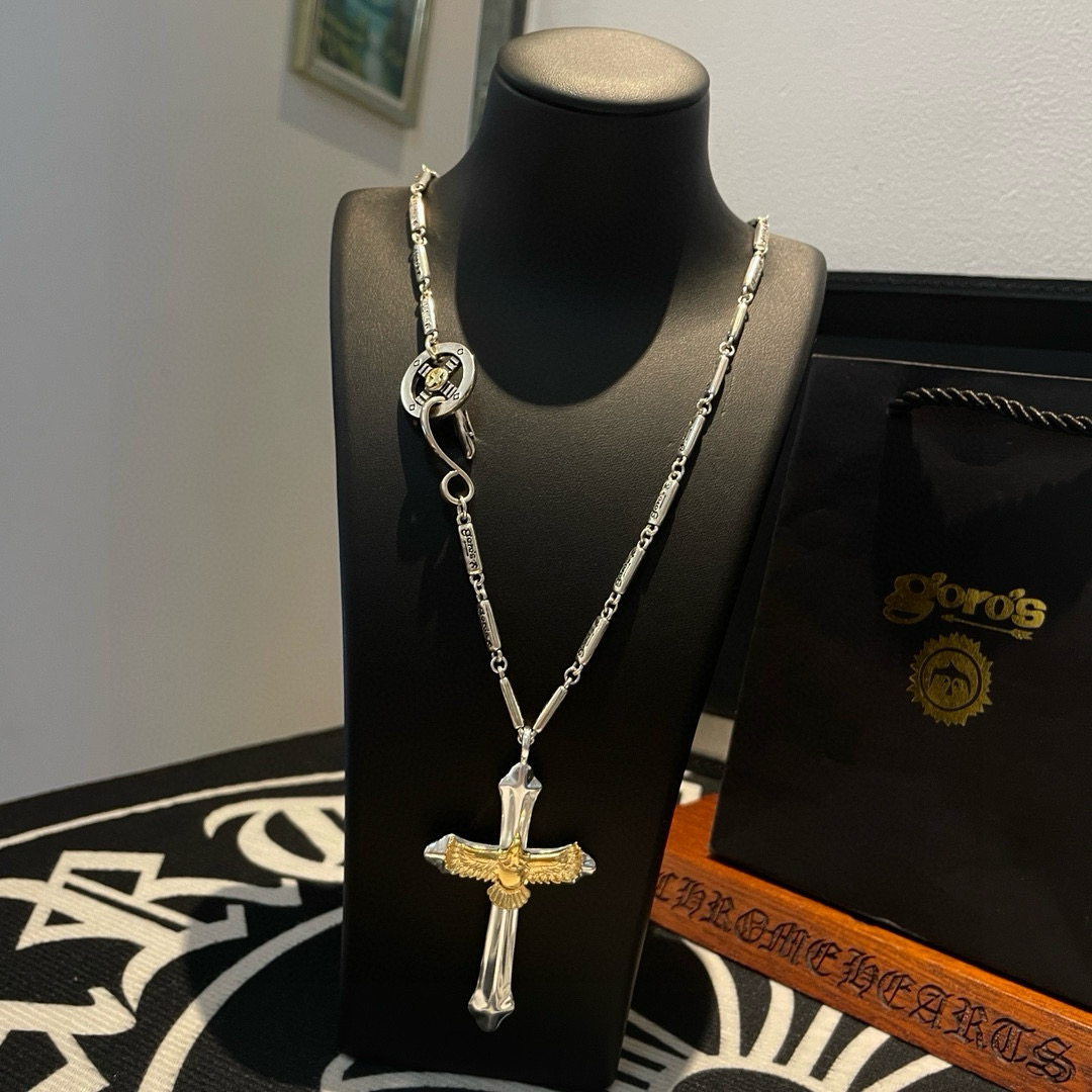 批💰150    【新品上架】Goro&rsquo;s高桥吾郎松十字架金鹰吊坠，高桥经典竹节项链，顶级版本，认准独家拍摄，主攻高端市场 ，快手/ins/小红书热门款，绝对区别普通版本！图片产品细节与ZP一致！原版制作工艺 精工品质 纯手工打造 ～正品开模💝潮流时尚必备 男女均可佩戴 情侣款同款 摇滚朋克泰银风格 复古元素 潮流百搭 官网同款❤️