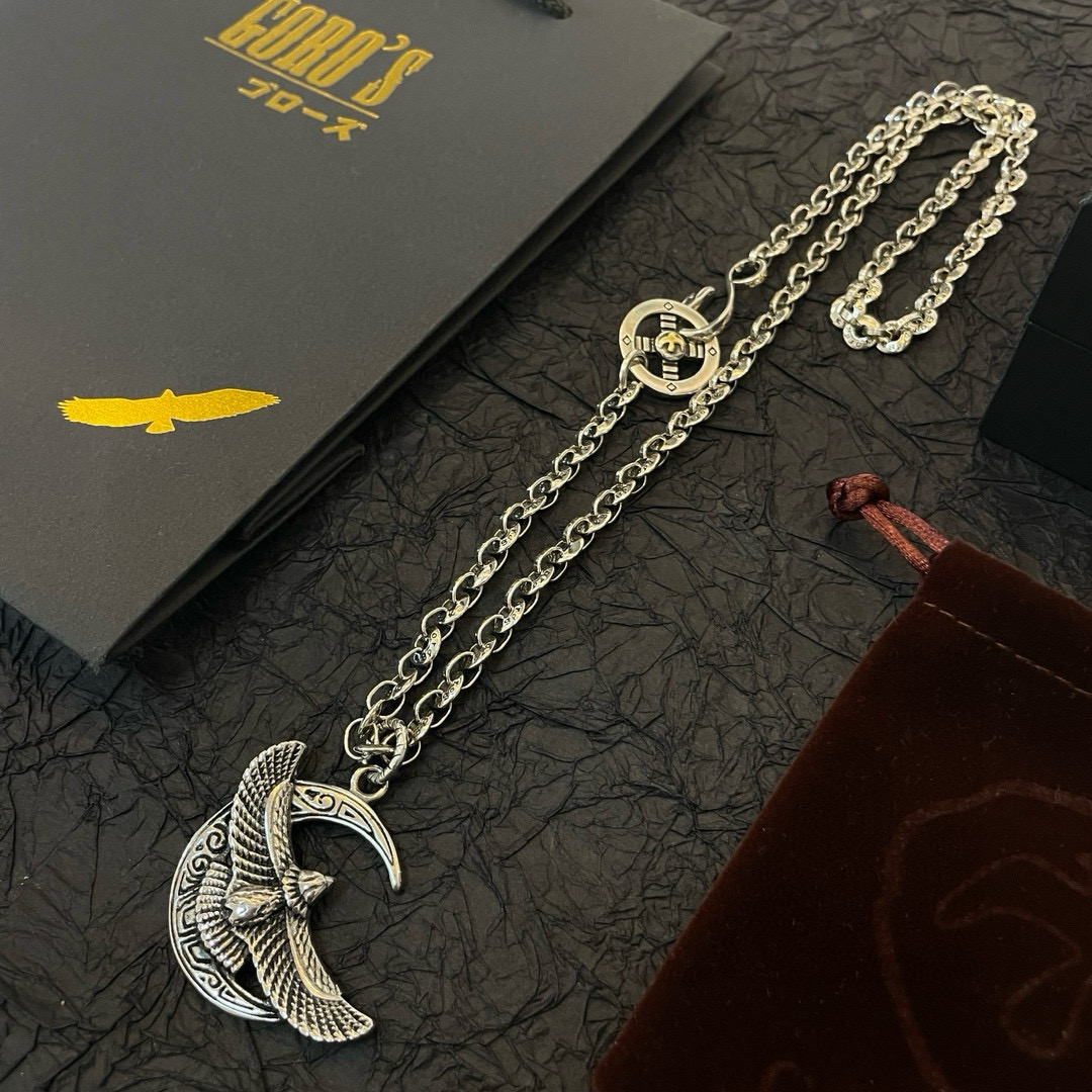 批💰150  【新品上架】Goro&rsquo;s高桥吾郎老鹰吊坠，高桥字母环扣项链，顶级版本，认准独家拍摄，主攻高端市场 ，快手/ins/小红书热门款，绝对区别普通版本！图片产品细节与ZP一致！原版制作工艺 精工品质 纯手工打造 ～正品开模💝潮流时尚必备 男女均可佩戴 情侣款同款 摇滚朋克泰银风格 复古元素 潮流百搭 官网同款❤️