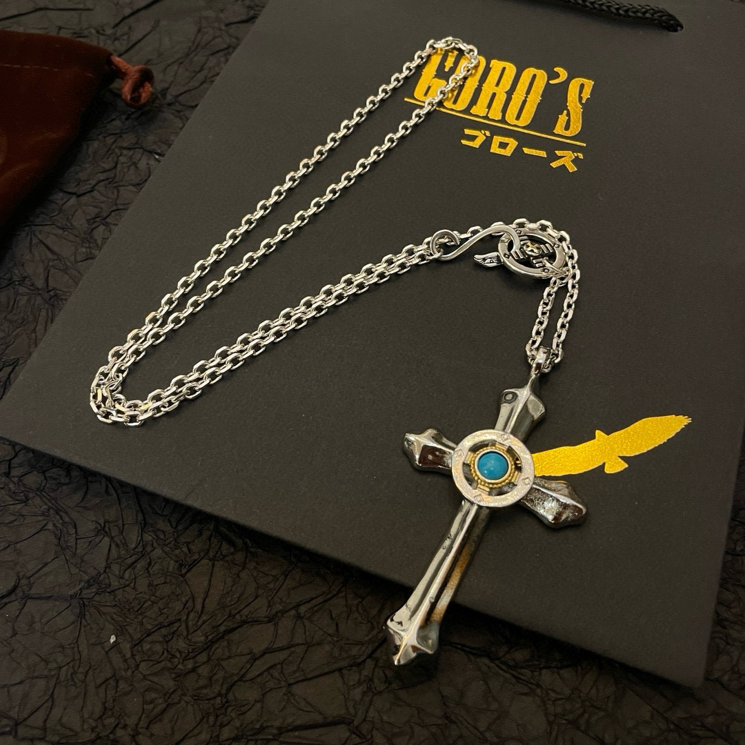 💰145     【新品上架】Goro&rsquo;s高桥吾郎复古松石羽毛吊坠 高桥经典项链  顶级版本 认准独家拍摄 主攻高端市场 绝对区别普通版本！图片产品细节与ZP一致！原版制作工艺 精工品质 纯手工打造 ～正品开模💝潮流时尚必备 男女均可佩戴 情侣款同款 摇滚朋克泰银风格 复古元素 潮流百搭 官网同款❤️