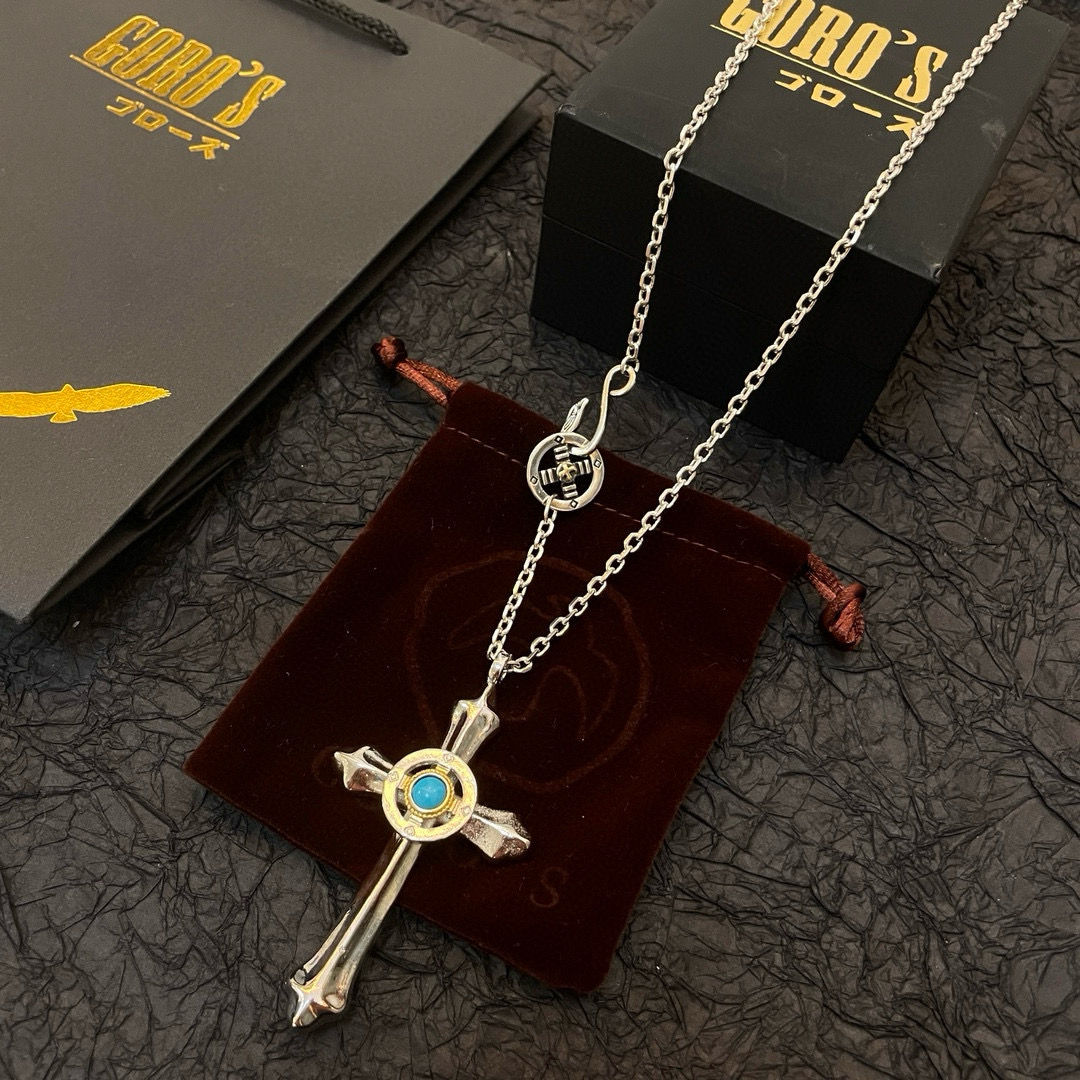 💰145     【新品上架】Goro&rsquo;s高桥吾郎复古松石羽毛吊坠 高桥经典项链  顶级版本 认准独家拍摄 主攻高端市场 绝对区别普通版本！图片产品细节与ZP一致！原版制作工艺 精工品质 纯手工打造 ～正品开模💝潮流时尚必备 男女均可佩戴 情侣款同款 摇滚朋克泰银风格 复古元素 潮流百搭 官网同款❤️