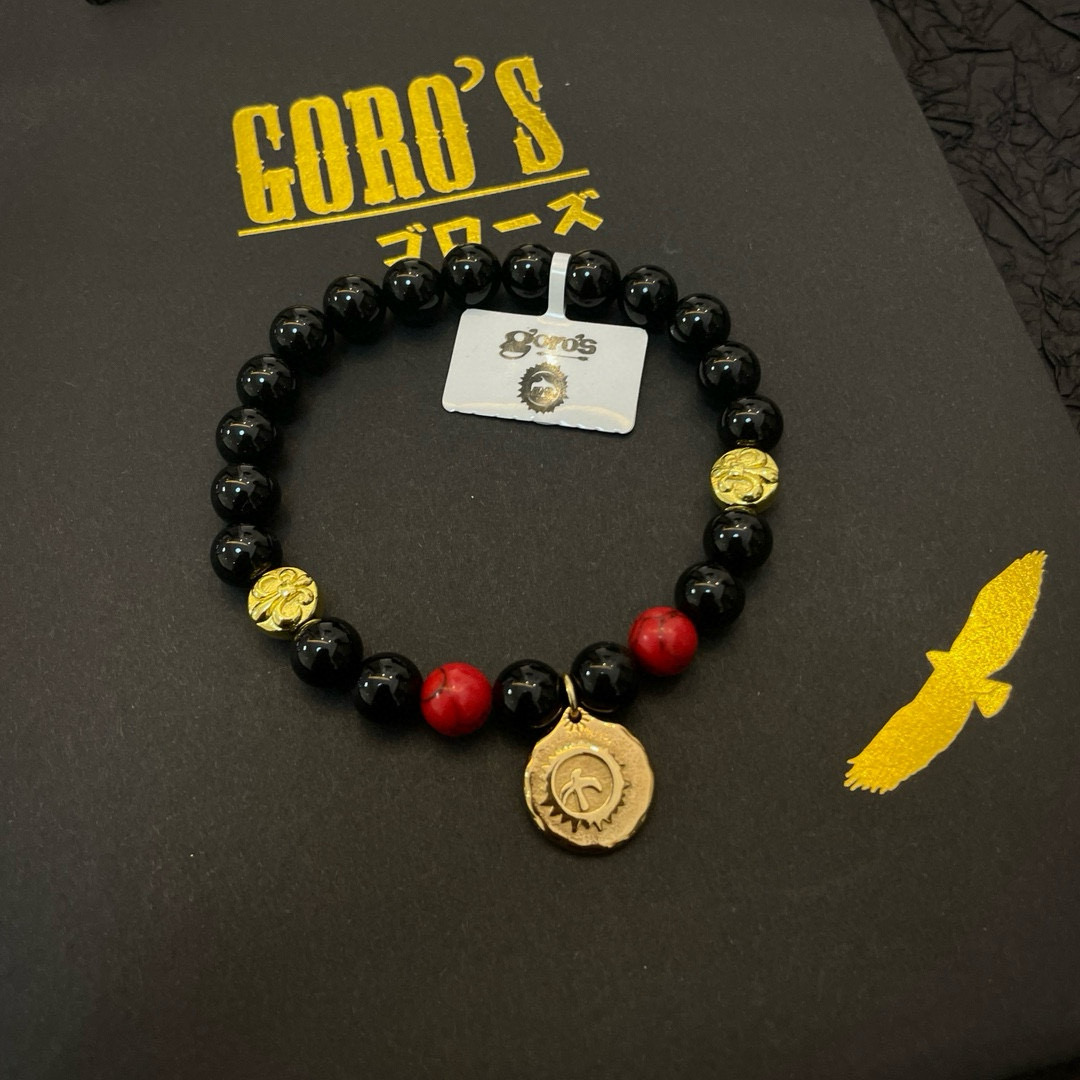 💰180【新品上架】Goro’s高桥吾郎黑玛瑙小金牌手串手链，顶级版本 认准独家拍摄 主攻高端市场 绝对区别普通版本！图片产品细节与ZP一致！原版制作工艺 精工品质 纯手工打造 ～正品开模💝潮流时尚必备 男女均可佩戴 情侣款同款 摇滚朋克泰银风格 复古元素 潮流百搭 官网同款❤️