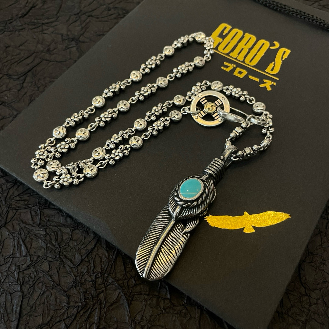 批💰150  【新品上架】Goro&rsquo;s高桥吾郎松石羽毛吊坠，高桥经典飞鸟项链，顶级版本，认准独家拍摄，主攻高端市场 ，快手/ins/小红书热门款，绝对区别普通版本！图片产品细节与ZP一致！原版制作工艺 精工品质 纯手工打造 ～正品开模💝潮流时尚必备 男女均可佩戴 情侣款同款 摇滚朋克泰银风格 复古元素 潮流百搭 官网同款❤️
