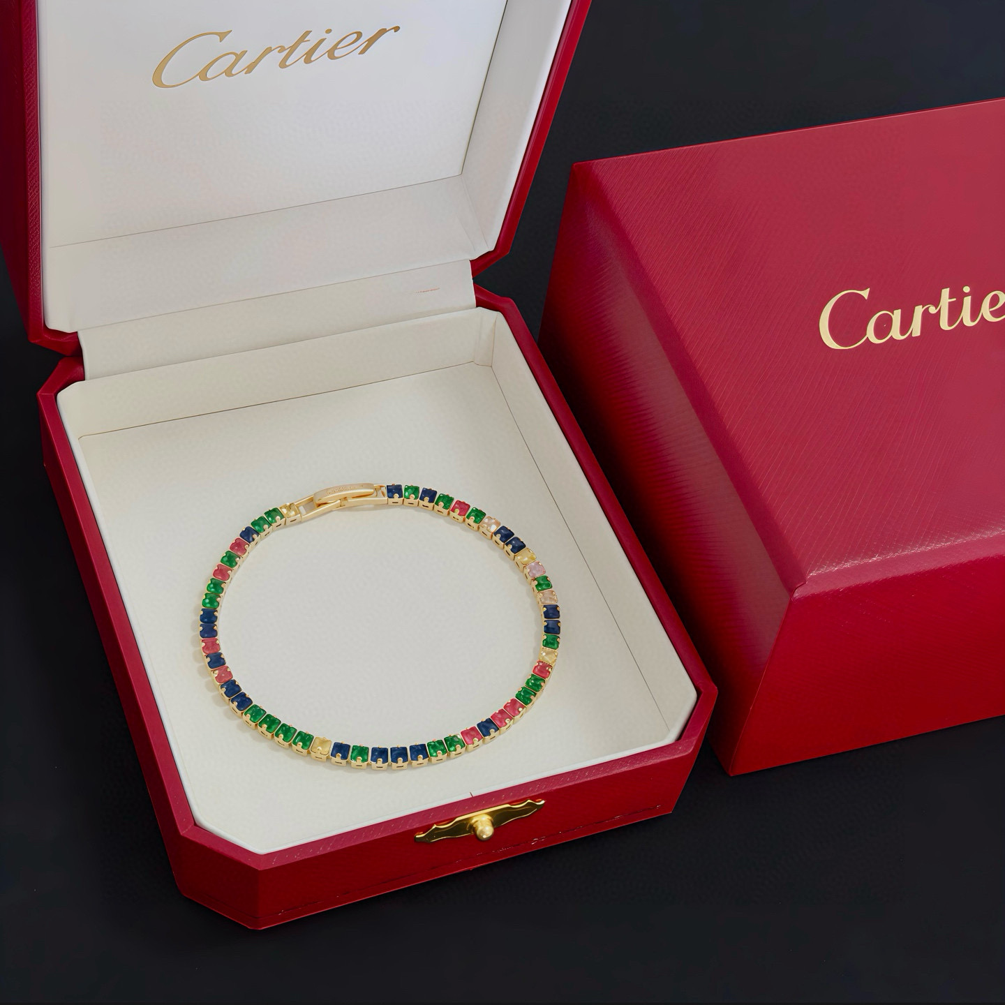 NO:641881,Cartier colored diamond bracelet, high-end customized version, inlaid with diamond craftsmanship, V-gold material, classic and fashionable style, reconstructing the aesthetics of love with sharp lines!  Breaking the rules, the diamond-encrusted design actually achieves the ceiling of high-end sense - no need for flashy accumulation, love should be as pure as ever. Cartier is loved by many celebrities and Internet celebrities. The Leopard series bracelet is absolutely an eternal classic, and it is not limited to men and women, and there is no age limit!  Wear it and you will be the center of attention!  , jewelry boutique,cartier,bracelet,bracelet19860909卡地亚彩钻手链 高端定制版本 镶嵌钻工艺 V金材质 经典而时尚风格 用凌厉线条重构爱情美学！打破常规,镶嵌钻设计反而成就高级感天花板——无需浮华堆砌,爱本应纯粹如初 卡地亚受众多明星网红的爱戴 豹子系列手镯 绝对是永恒经典 而且男女不限 年龄不限 ！戴上它你就是焦点！,饰品精品,cartier,bracelet,bracelet,Jewelry