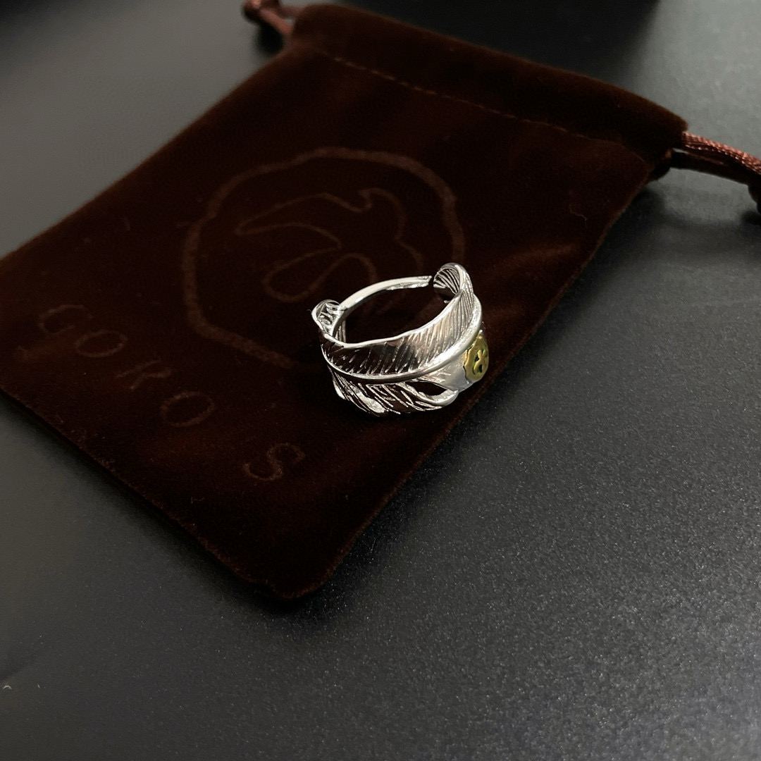 💰85  【新品上架】Goro&rsquo;s高桥吾郎羽毛戒指，顶级版本 认准独家拍摄 主攻高端市场 绝对区别普通版本！图片产品细节与ZP一致！原版制作工艺 精工品质 纯手工打造 ～正品开模💝潮流时尚必备 男女均可佩戴 情侣款同款 摇滚朋克泰银风格 复古元素 潮流百搭 官网同款❤️