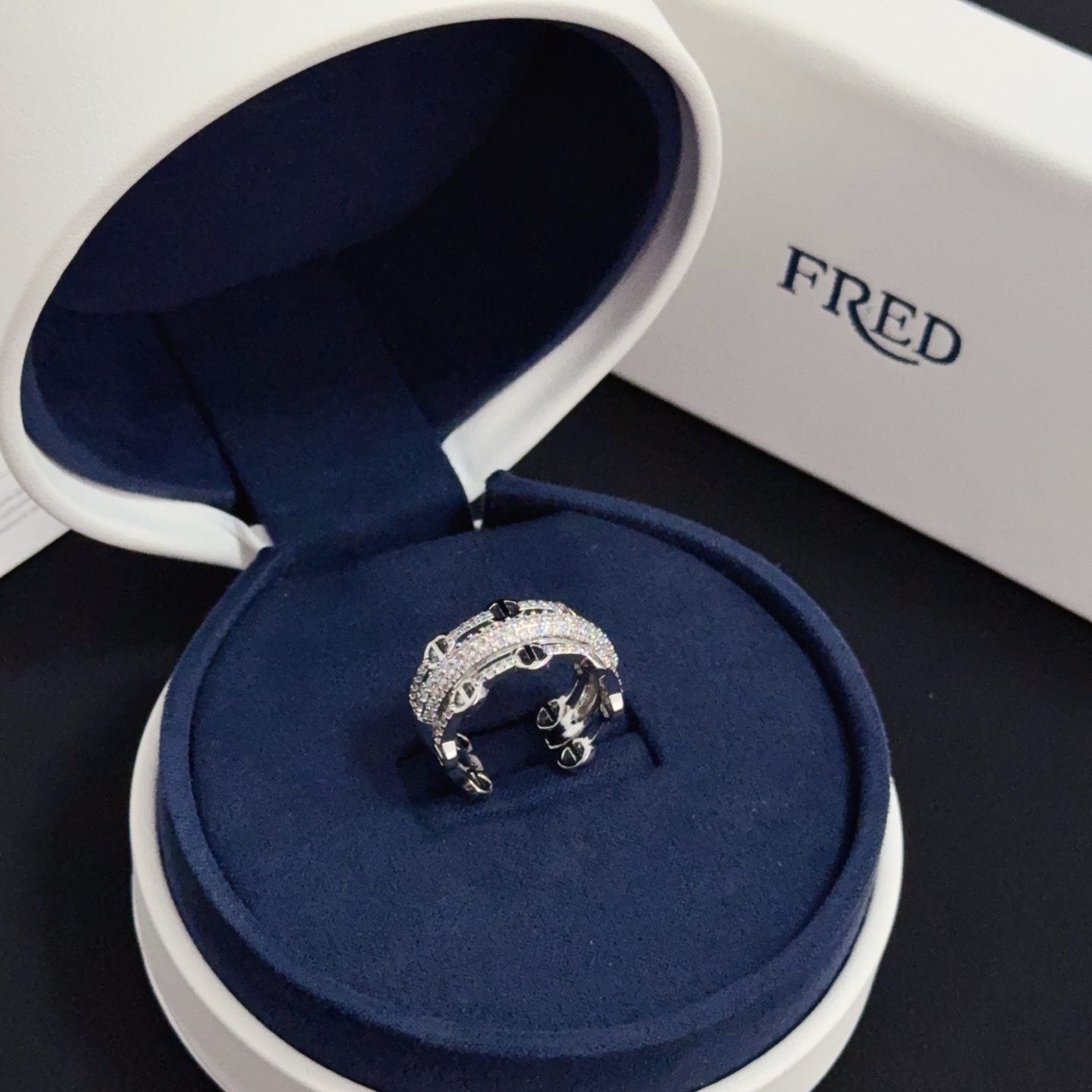 Fred 火爆 𝗙𝗥𝗘𝗗 费雷德满钻开口戒指