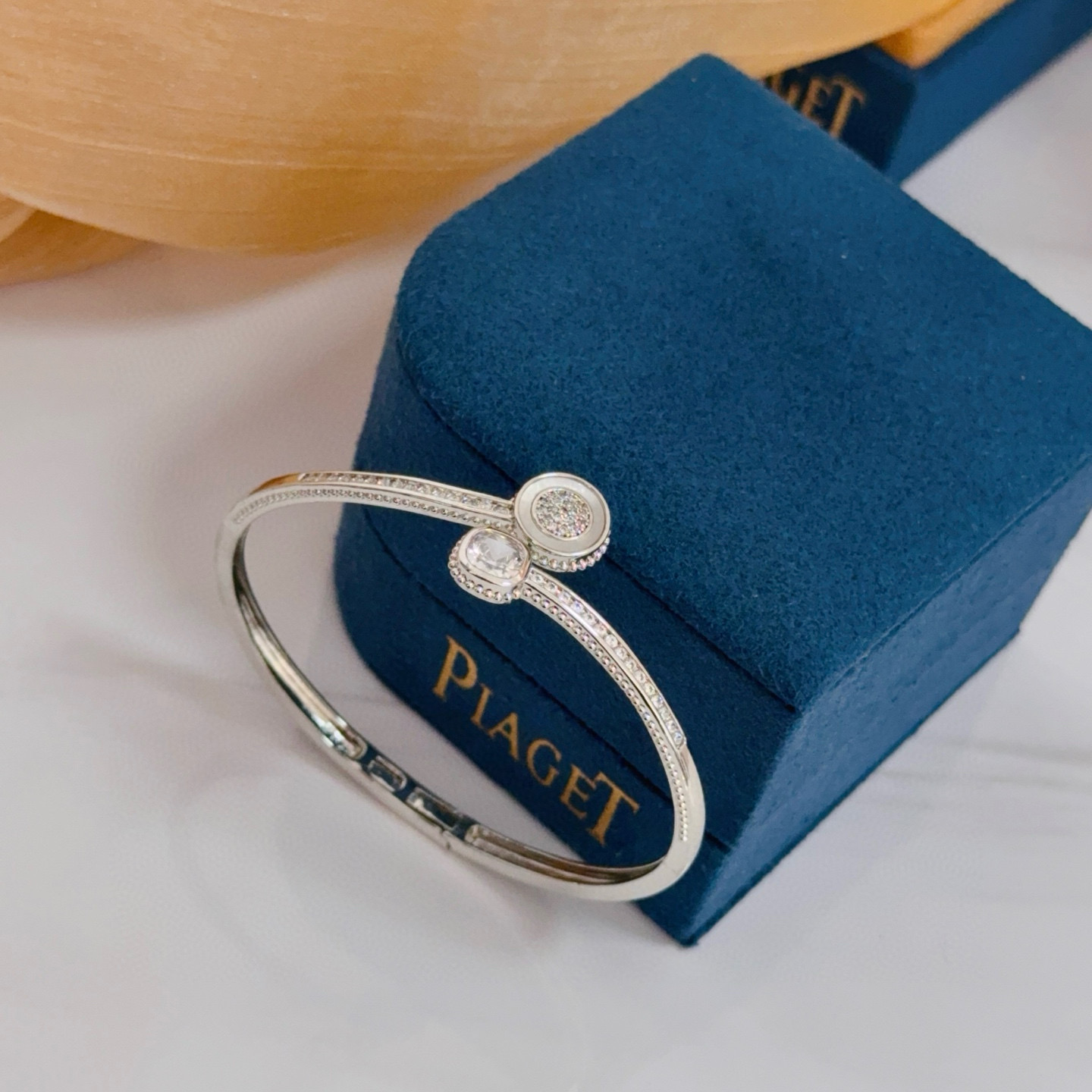 Piaget Limelight Gala Bracelet Watch white gold diamond-set bangle case, silver dial, white gold bracelet 26mm Women's Quartz