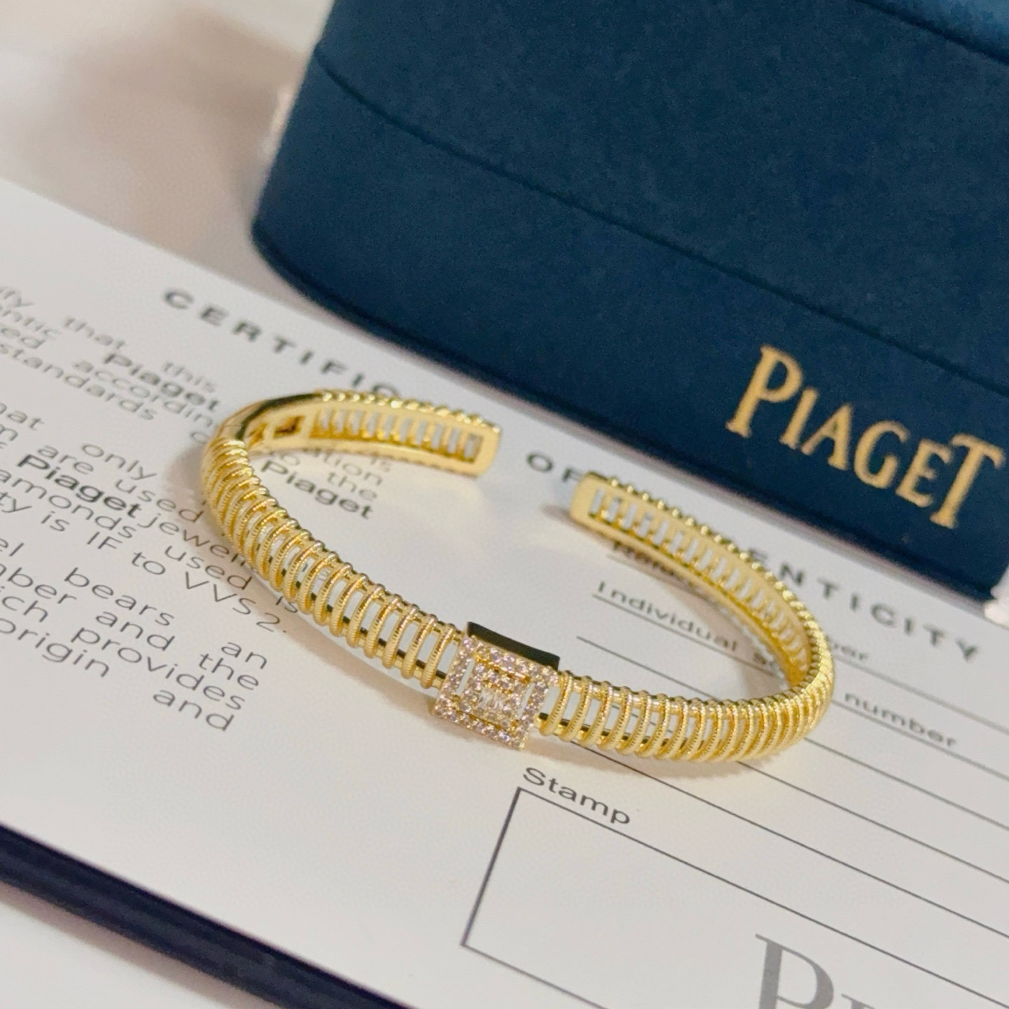Piaget Limelight Gala cuff watch yellow gold bracelet case with diamond-set square dial 18mm Women's Quartz