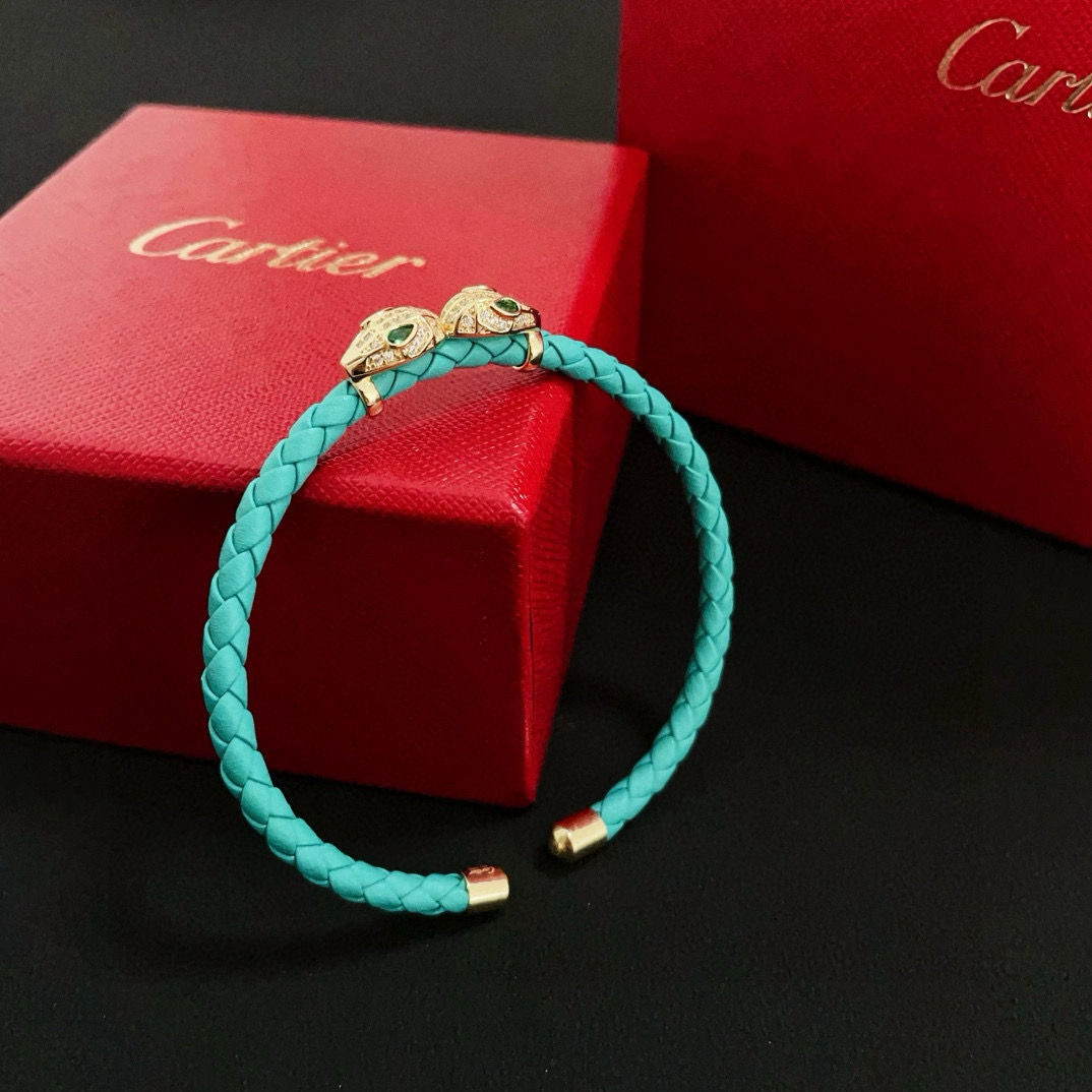 Cartier 卡地亚皮绳手镯 高端定制版本 镶嵌钻工艺 V金材质 而 风格 用凌厉线条重构爱情美学 打破常规