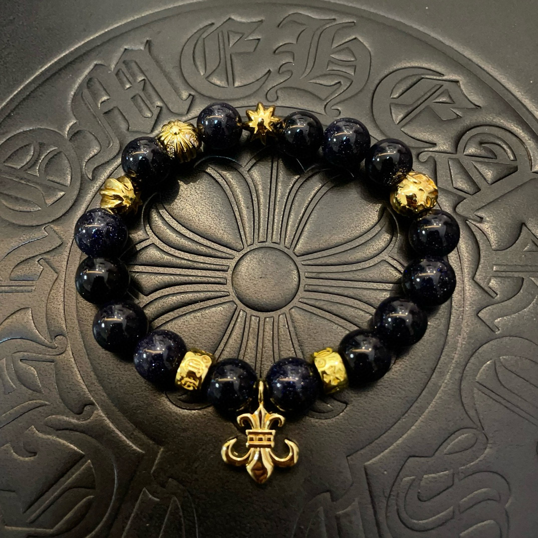 NO:642569,New [counter quality] Chrome Hearts classic retro multi-element bracelet, popular on Kuaishou/ins/Xiaohongshu, the different concave and convex shapes of the pattern design style are distinctive. The cross scout flower is the symbol of Chrome Hearts, so it is more durable. Genuine type-printed Chrome Hearts distinguishes the ordinary light version in the market. Match the version and benchmark quality. Look at the printing details. The degree of retro gray oxidation. Seiko version!  , jewelry boutique, chrome hearts, chrome hearts, bracelet19860909新款【专柜品质】Chrome Hearts克罗心 经典复古多元素手串手链 ,快手/ins/小红书热门,凹凸造型不同的花纹设计风格呈现出与众不同 十字架童军花是克罗心的标志 所以更经久不衰 正品打版Chrome Hearts克罗心 区别市场普通轻版 对版对标品质 看字印细节 复古做旧灰氧程度.精工版本！,饰品精品,chrome hearts,chrome hearts,bracelet,Jewelry