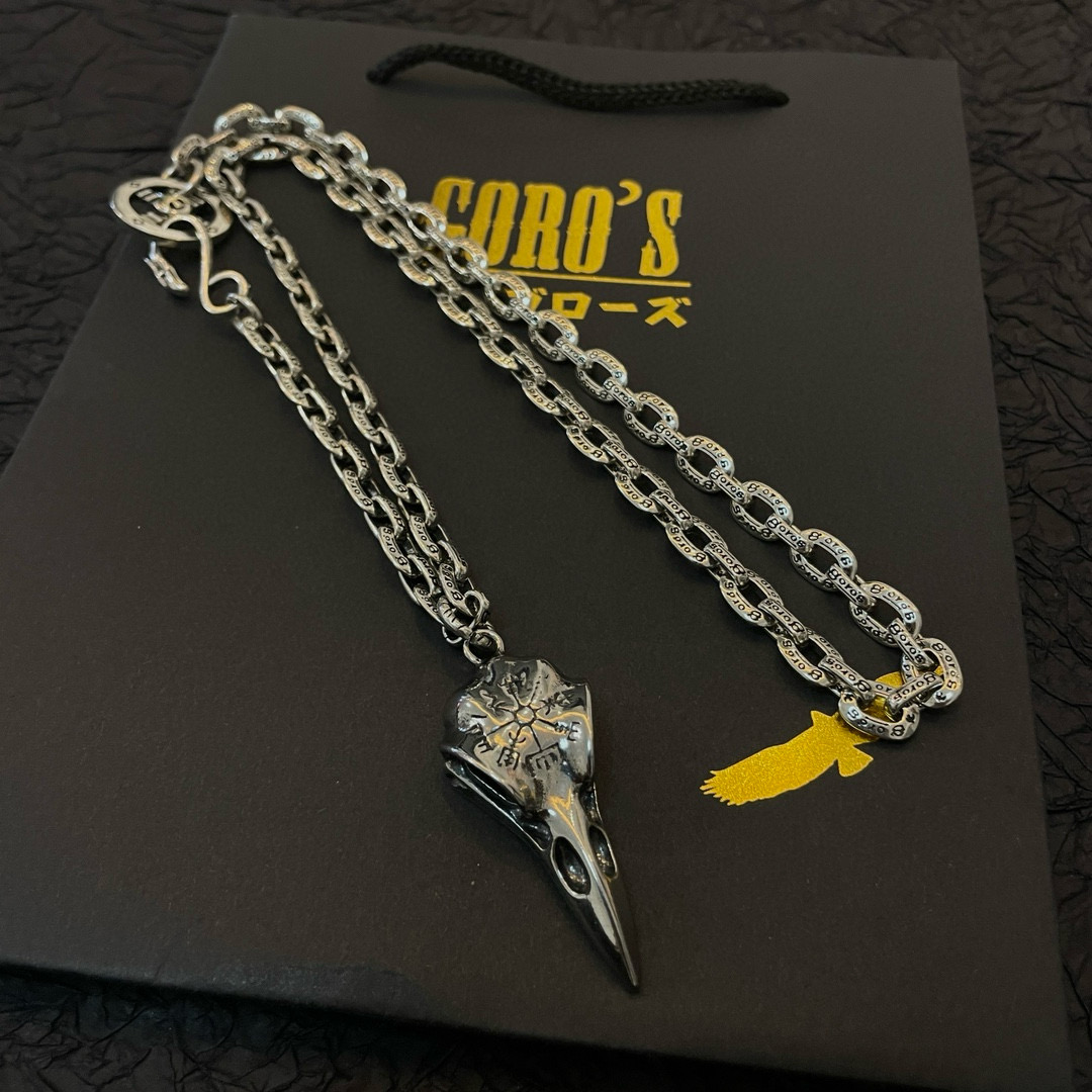 Goro's 新品上架Goro’s高桥吾郎 环扣松石字母项链 鸟头吊坠