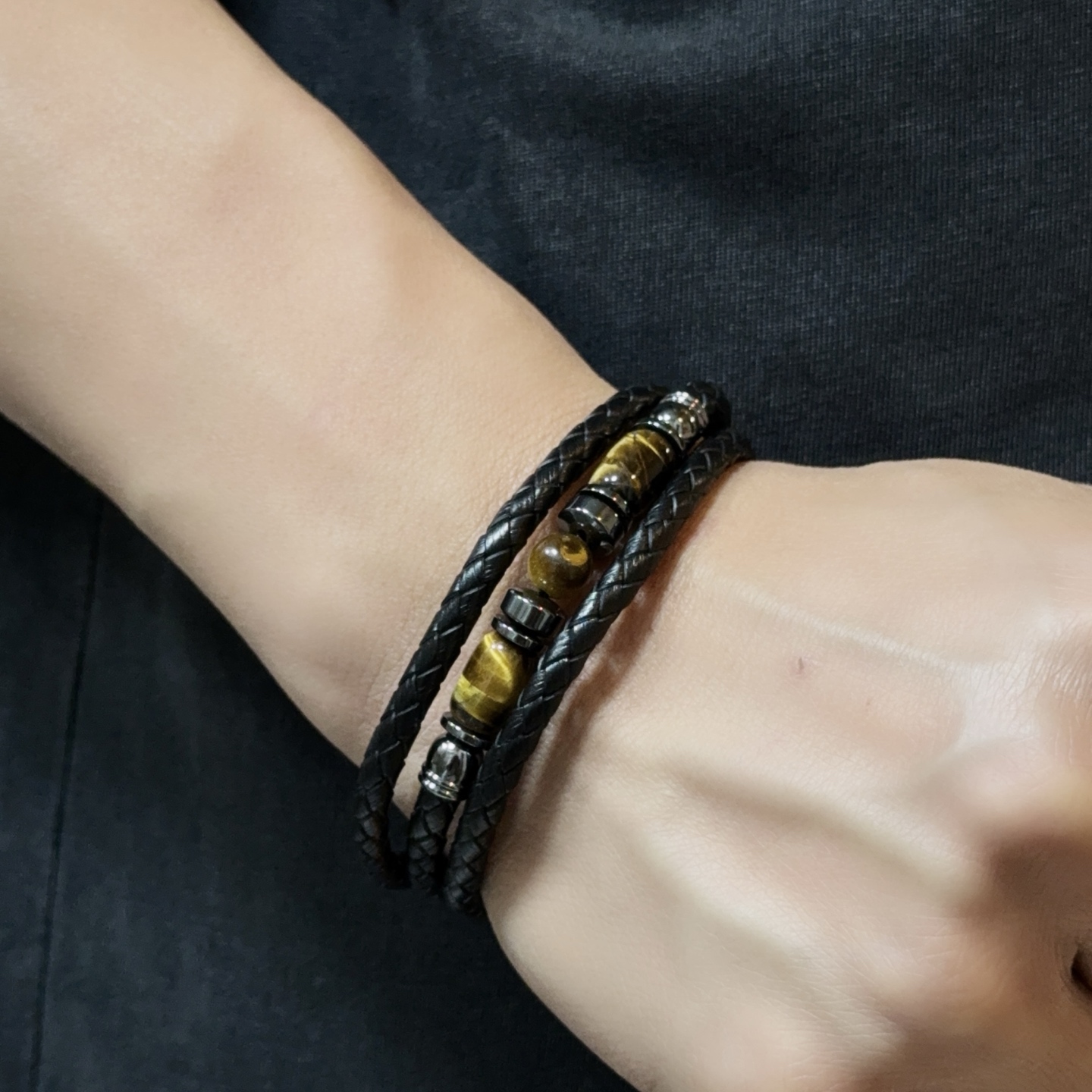 NO:678560,New [Counter Quality] Chrome Hearts Leather Rope Bracelet. Different concave and convex shapes and different pattern design styles are different. The cross scout flower is the symbol of Chrome Hearts, so it is more durable. Genuine pattern-printed Chrome Hearts distinguishes the ordinary light version in the market. Match the version and standard quality. Look at the printing details. The degree of retro gray oxidation. Seiko version!  , jewelry boutique, chrome hearts, chrome hearts, bracelet19860909新款【专柜品质】Chrome Hearts克罗心皮绳手镯 凹凸造型不同的花纹设计风格呈现出与众不同 十字架童军花是克罗心的标志 所以更经久不衰 正品打版Chrome Hearts克罗心 区别市场普通轻版 对版对标品质 看字印细节 复古做旧灰氧程度.精工版本！,饰品精品,chrome hearts,chrome hearts,bracelet,Jewelry