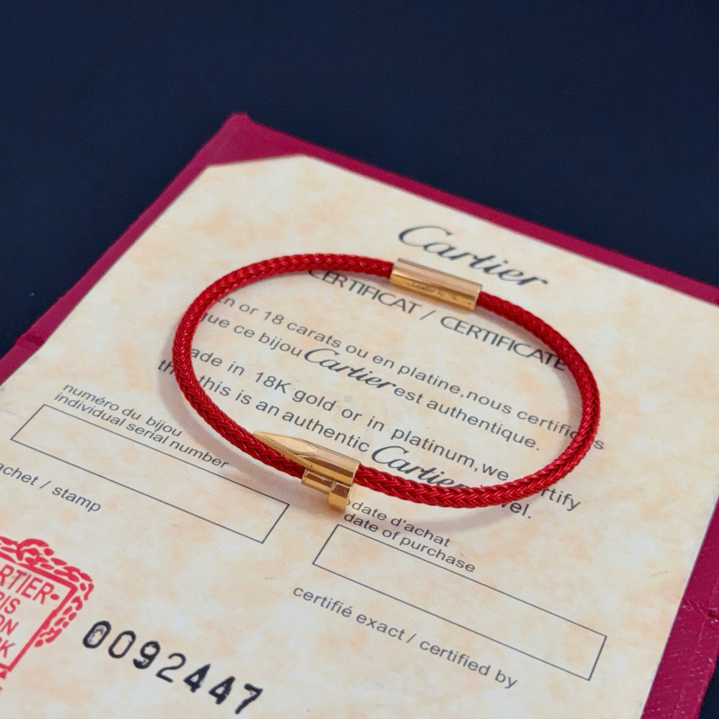 Cartier 卡地亚手镯手绳 高端定制版本 镶嵌钻工艺 V金材质 而 风格 用凌厉线条重构爱情美学 打破常规