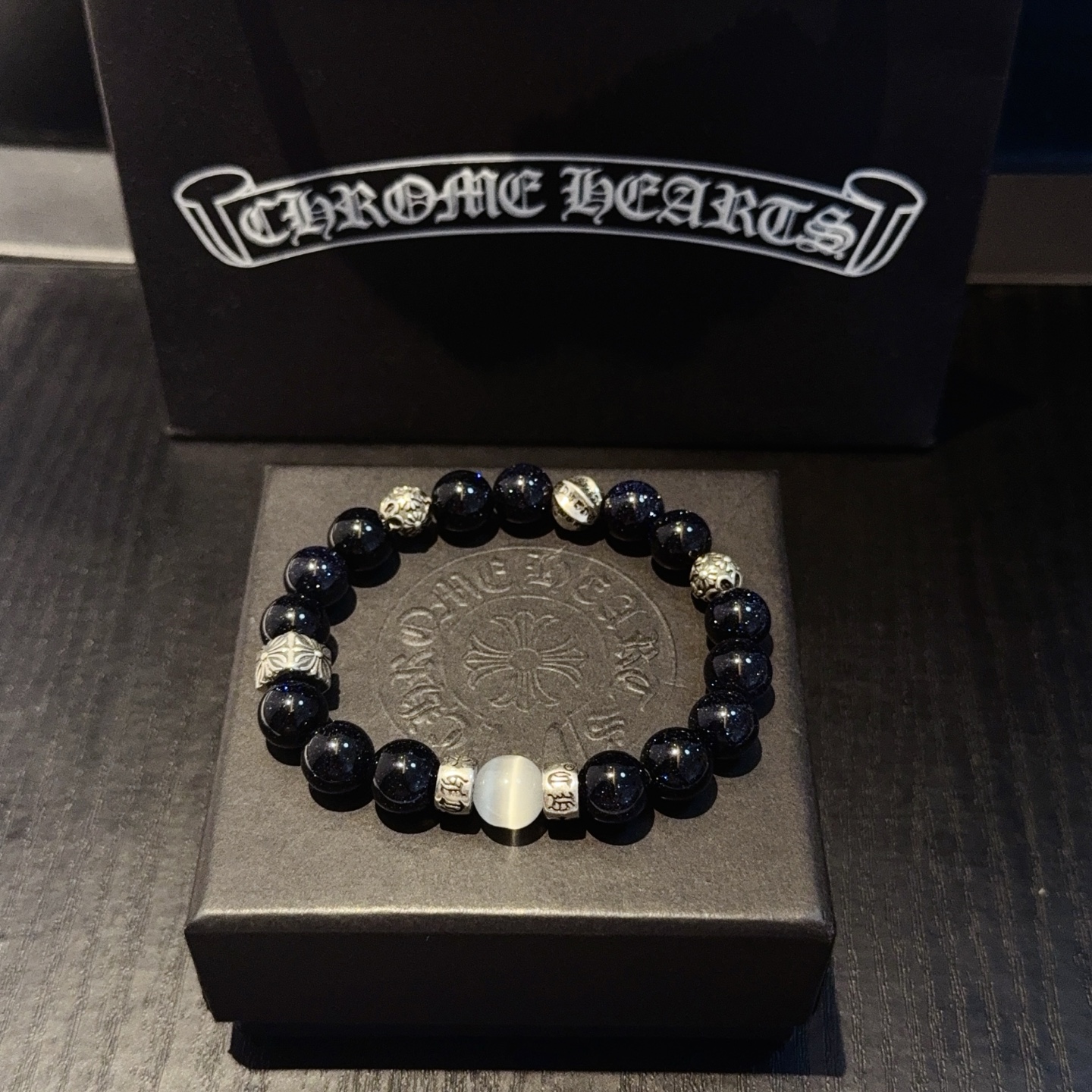 NO:678615,Batch of new [counter quality] Chrome Hearts classic retro multi-element obsidian bracelet, popular on Kuaishou/ins/Xiaohongshu, the different concave and convex shapes of the pattern design style are unique. The cross scout flower is the symbol of Chrome Hearts, so it is more durable. Genuine pattern-printing Chrome Hearts is different from the ordinary light version in the market. Match the version and standard quality. Look at the printing details. The degree of retro gray oxidation. Seiko version!  , jewelry boutique, chrome hearts, chrome hearts, bracelet19860909批 新款【专柜品质】Chrome Hearts克罗心 经典复古多元素黑曜石手串手链 ,快手/ins/小红书热门,凹凸造型不同的花纹设计风格呈现出与众不同 十字架童军花是克罗心的标志 所以更经久不衰 正品打版Chrome Hearts克罗心 区别市场普通轻版 对版对标品质 看字印细节 复古做旧灰氧程度.精工版本！,饰品精品,chrome hearts,chrome hearts,bracelet,Jewelry