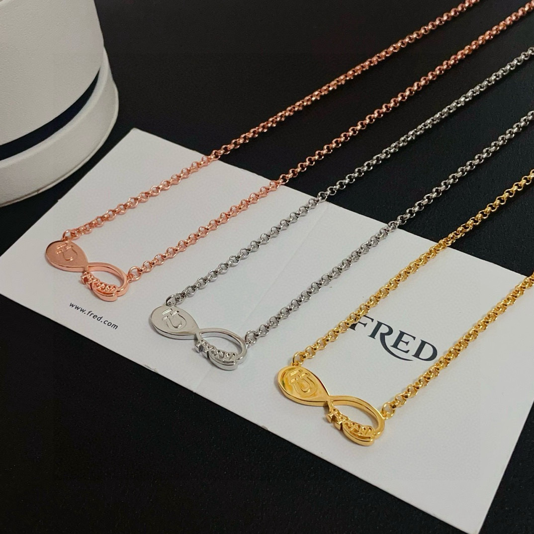 NO:678835,Fred's 8-shaped buckle necklace, high-end customization, counter material, thickened electroplating process, with logo, very iconic, simple and elegant, can be easily worn whether it is daily wear or special occasions. Gold, silver and rose gold three colors., jewelry boutique, necklace, gold19860909费雷德8字扣项链,高端定制,专柜材质,加厚电镀工艺,带logo,非常有标志性,简洁大方,不管是日常穿搭还是特别场合都能轻松驾驭.黄金色 银色 玫瑰金三色.,饰品精品,necklace,gold,Jewelry