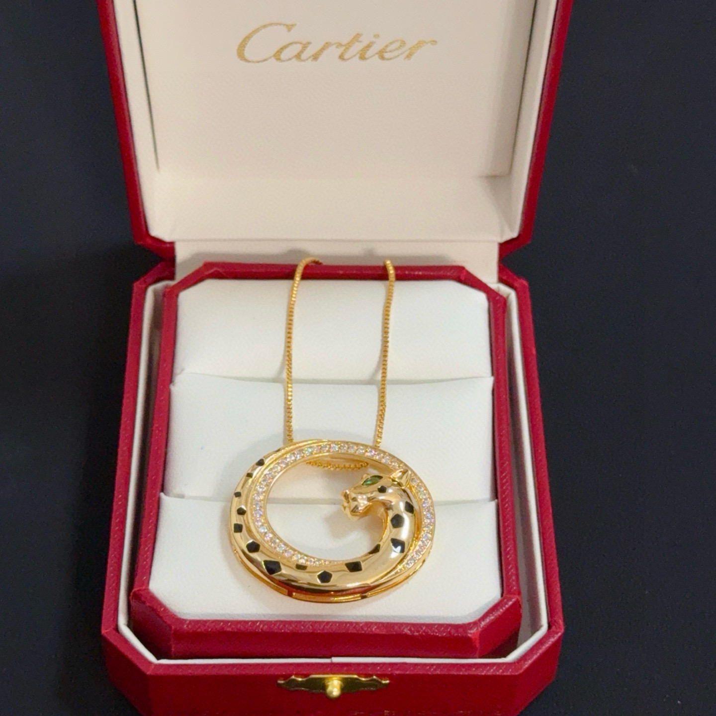 Cartier 卡地亚豹头项链 高端定制版本 镶嵌钻工艺 V金材质 而 风格 用凌厉线条重构爱情美学 打破常规