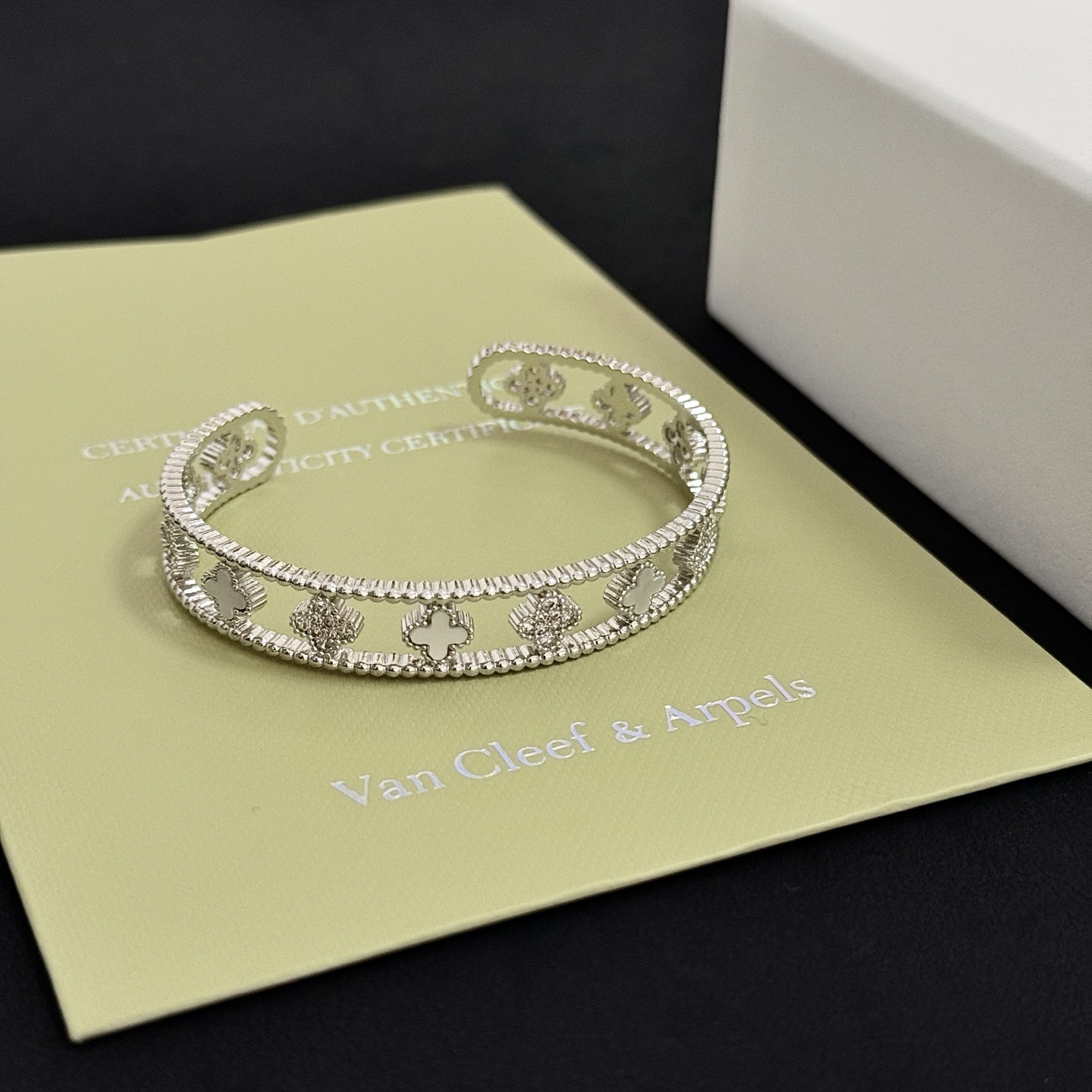Joias Van Cleef & Arpels 〔 〕 VCA V — photo 9