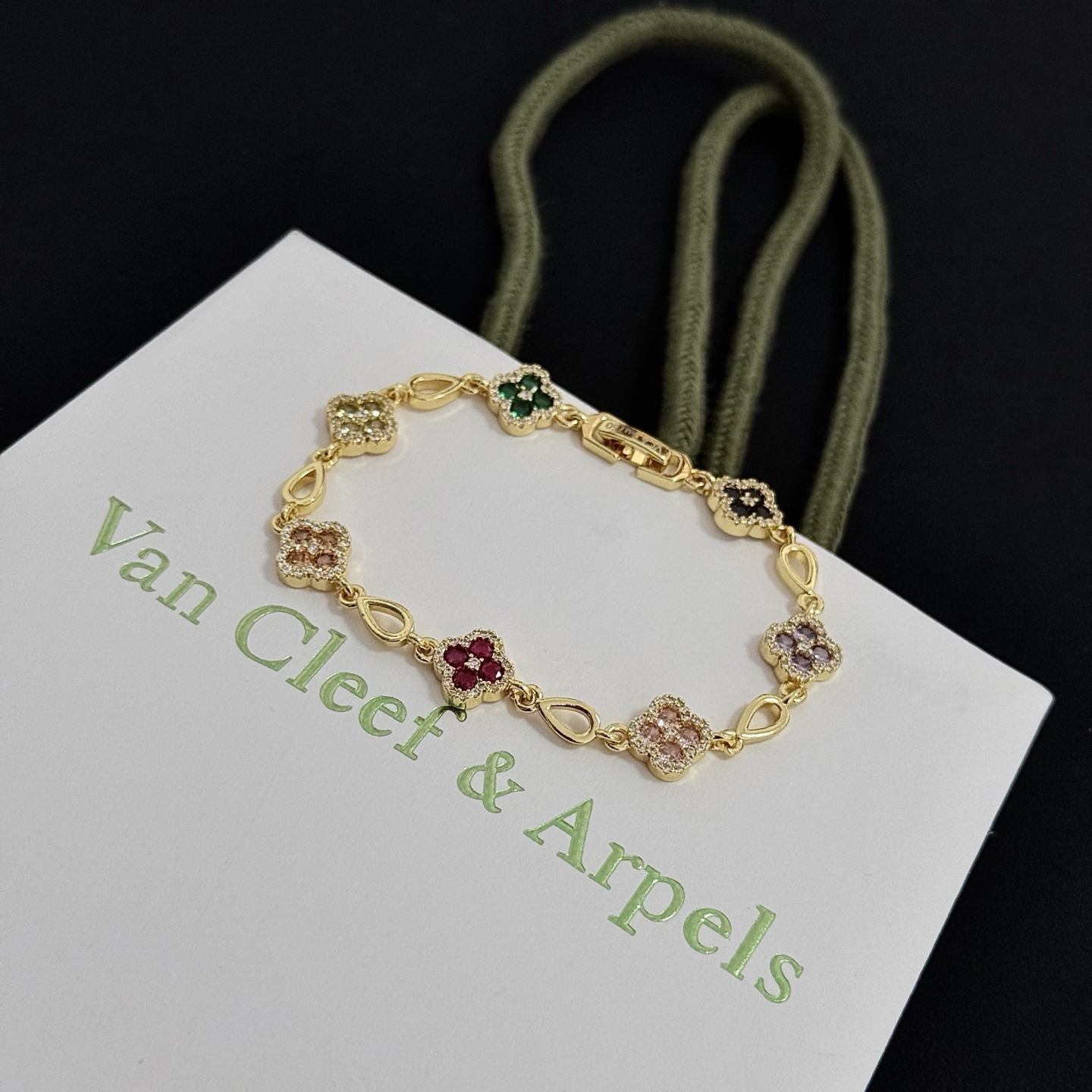 Van Cleef & Arpels Jewelry 〔 〕 VCA V — photo 5